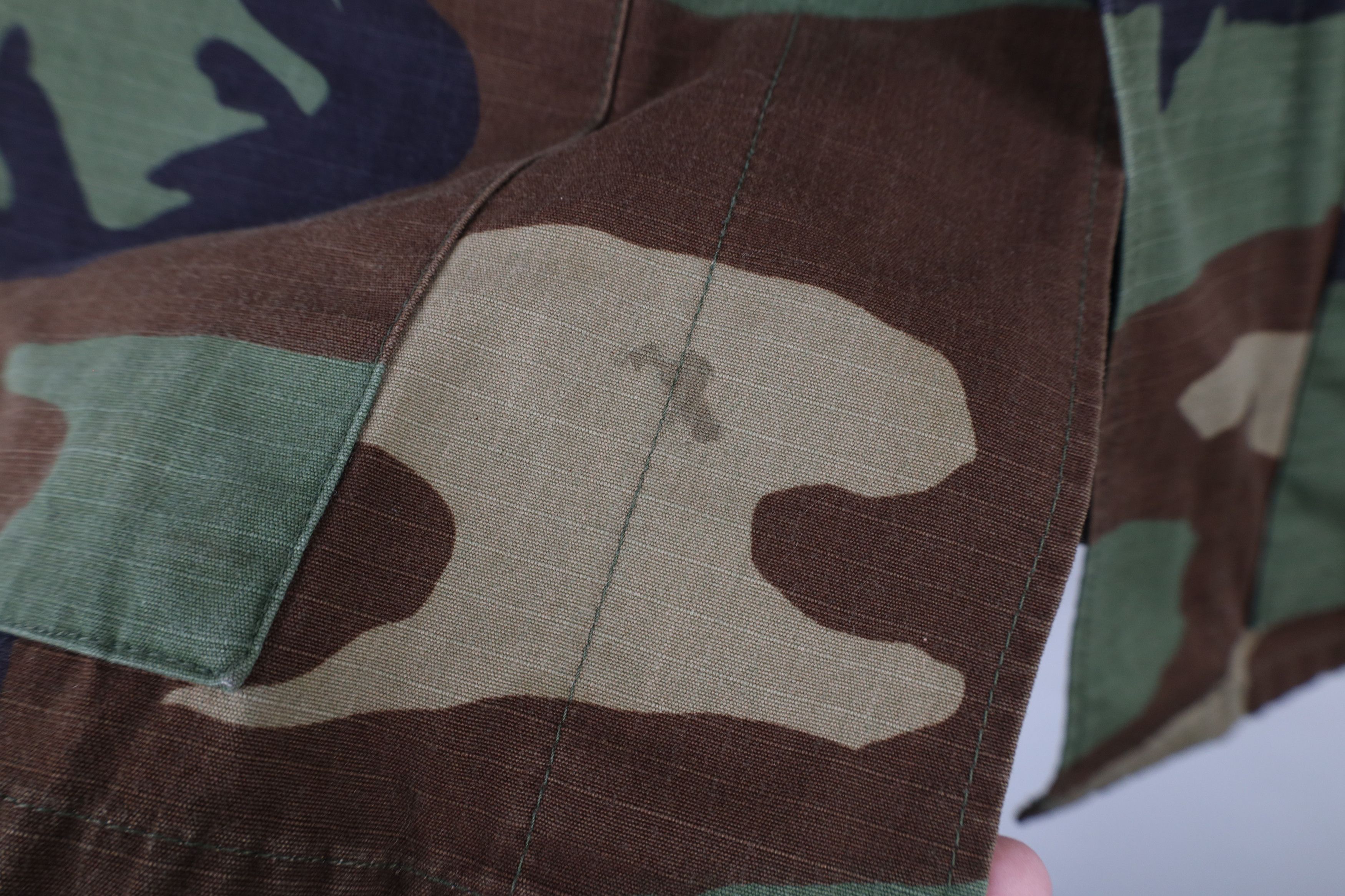 Vintage Vintage 90s Military Woodland Camouflage Combat Jacket USA Size US M / EU 48-50 / 2 - 7 Thumbnail