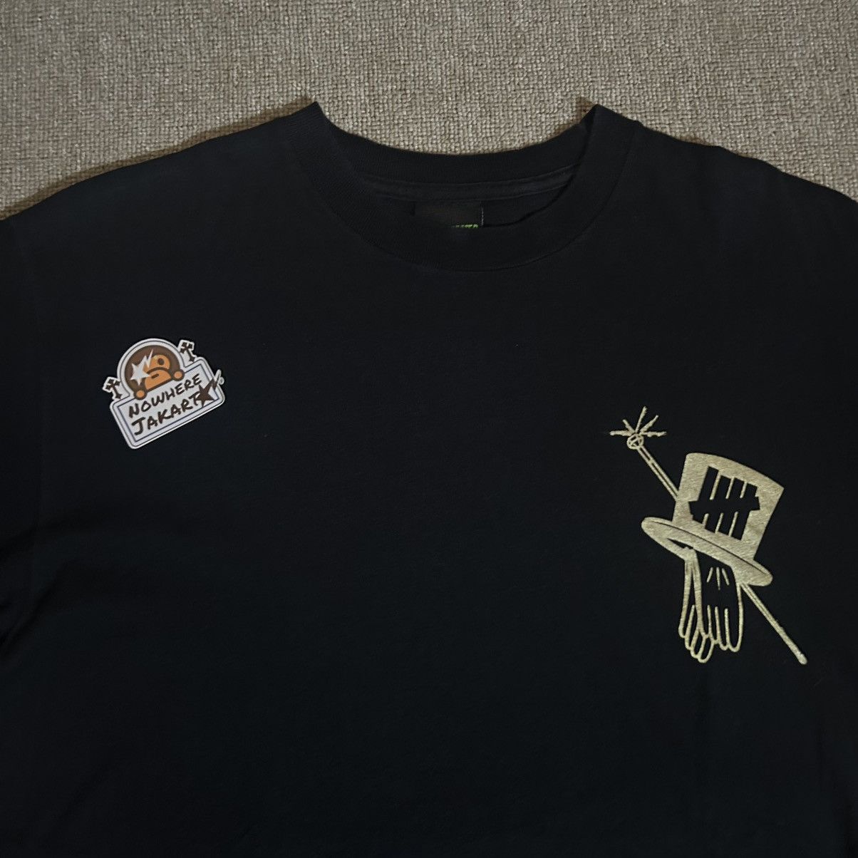 Nike × Undefeated 2008 Undefeated x Nike Solid Gold Tee Size US M / EU 48-50 / 2 - 4 Thumbnail