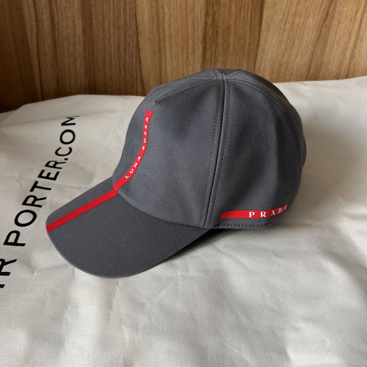 Prada 🔥🔥 Prada Linea Rossa Grey Cap Size ONE SIZE - 1 Thumbnail