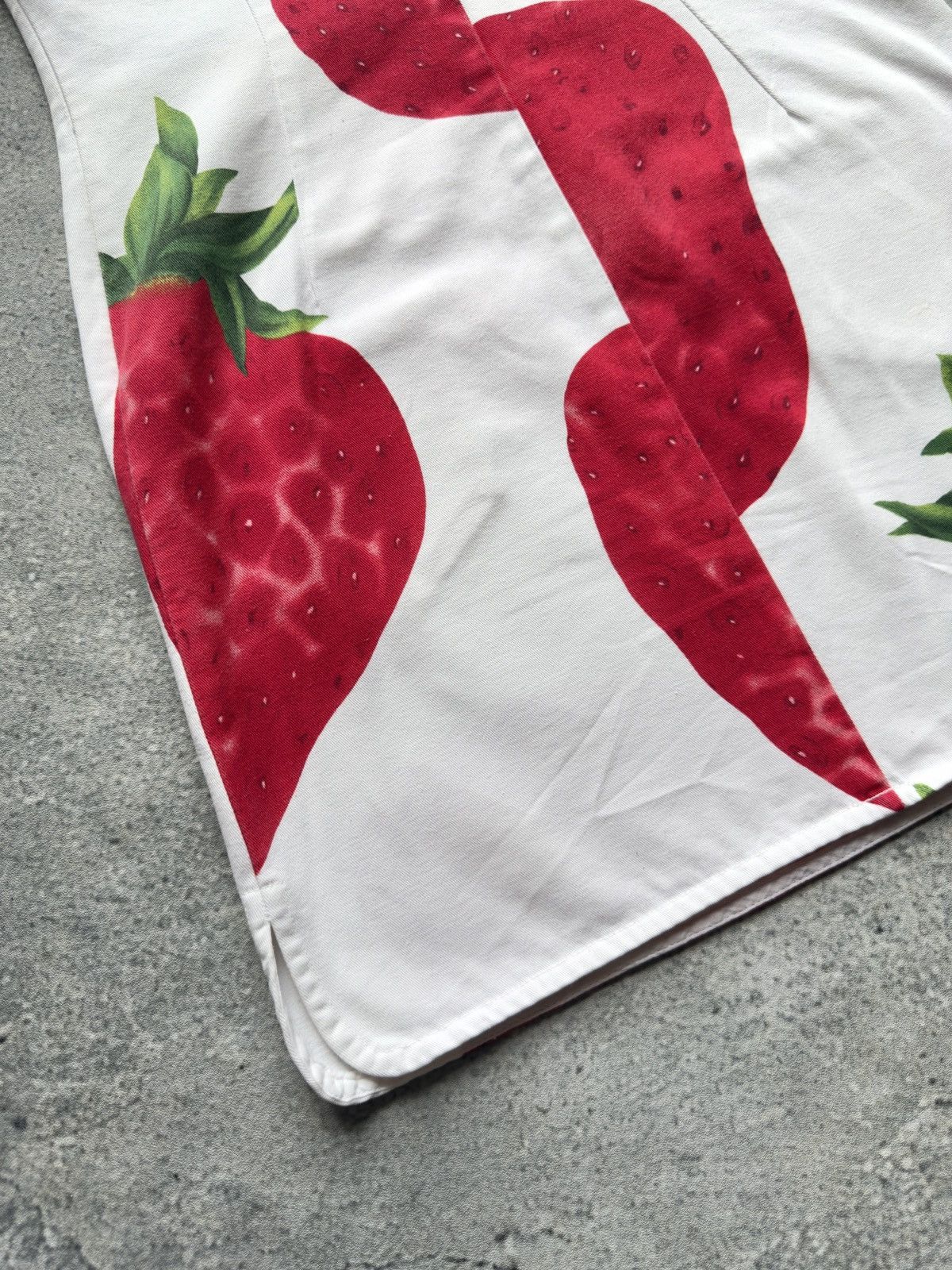 Dolce & Gabbana 🍓 Dolce & Gabbana White Strawberry Dress 💓 Size S / US 4 / IT 40 - 12 Thumbnail