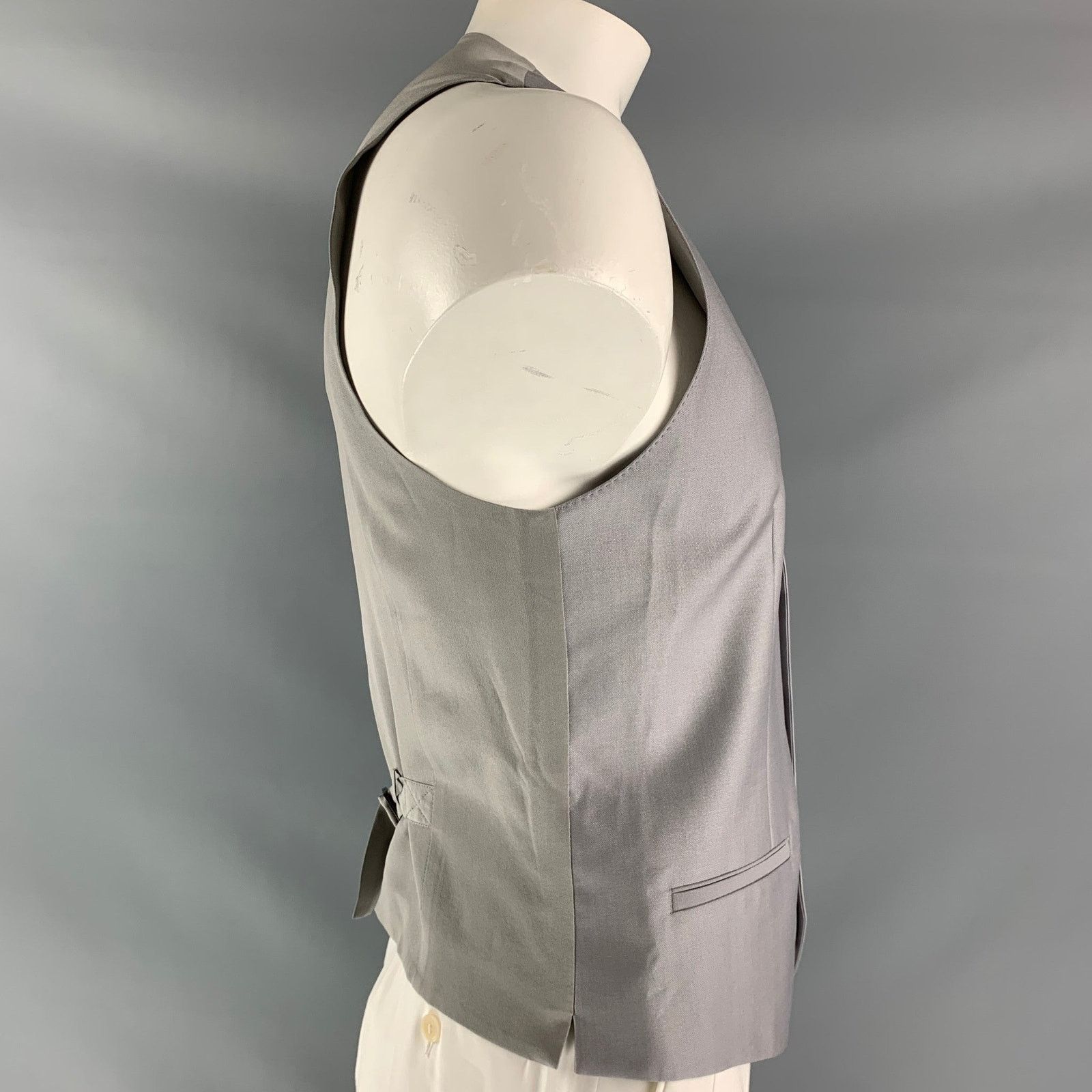 Dolce & Gabbana Size 40 Solid Wool & Silk Buttoned Light Gray Vest Size 40R - 2 Thumbnail