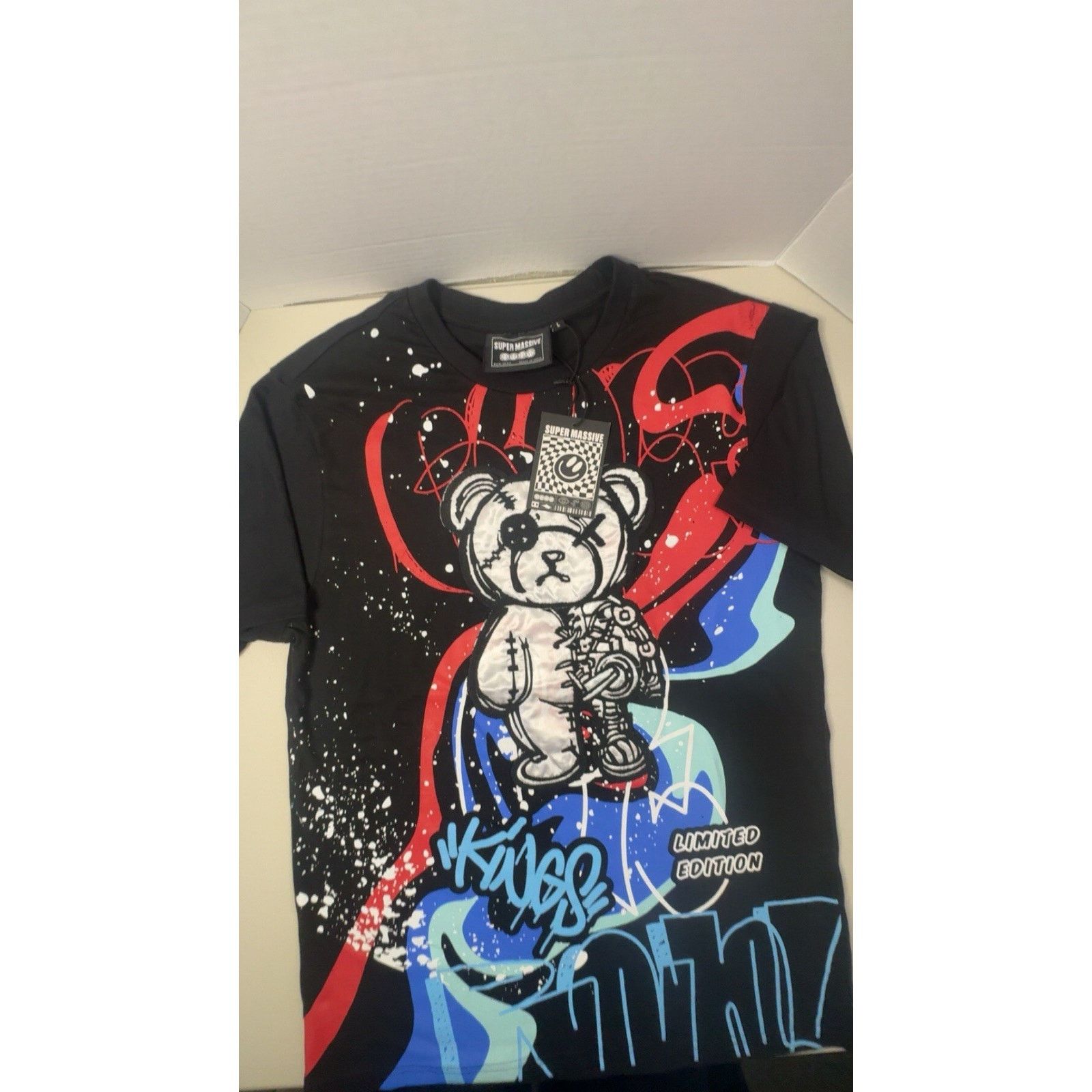 Massive MENS LARGESUPERMASSIVE LTD ED BLACK/MULTI/SILVERBEART-SHIRT Size US L / EU 52-54 / 3 - 6 Thumbnail