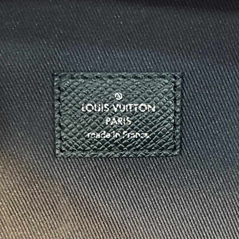 Louis Vuitton Louis Vuitton Monogram Discovery Taiga Backpack Size ONE SIZE - 5 Thumbnail