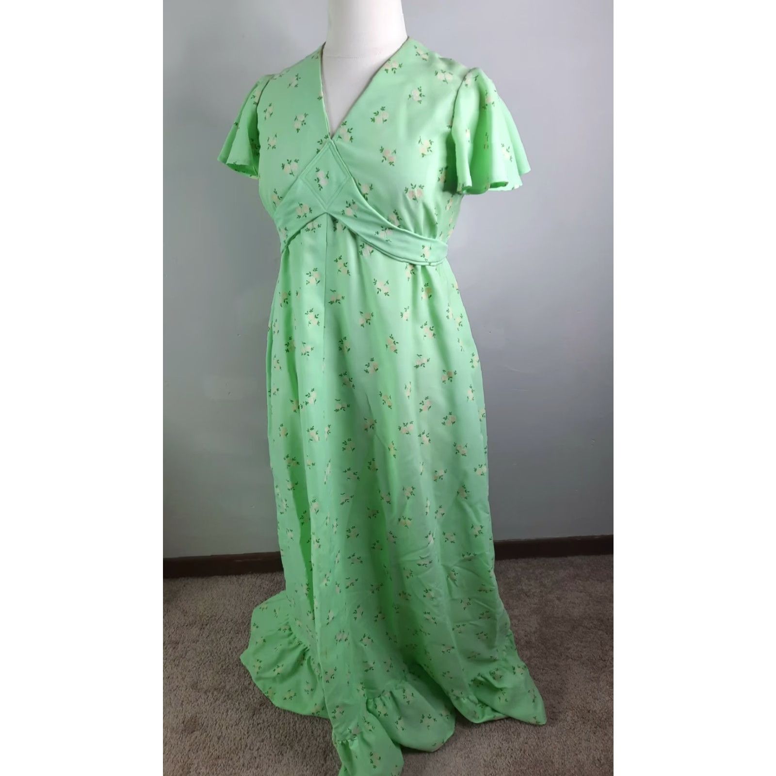 Vintage VINTAGE Maxi Dress Gown Flutter Sleeve Mint Green Large 14/16 V neck 60s 70s Boho Handmade Party Womens Size S / US 4 / IT 40 - 6 Thumbnail