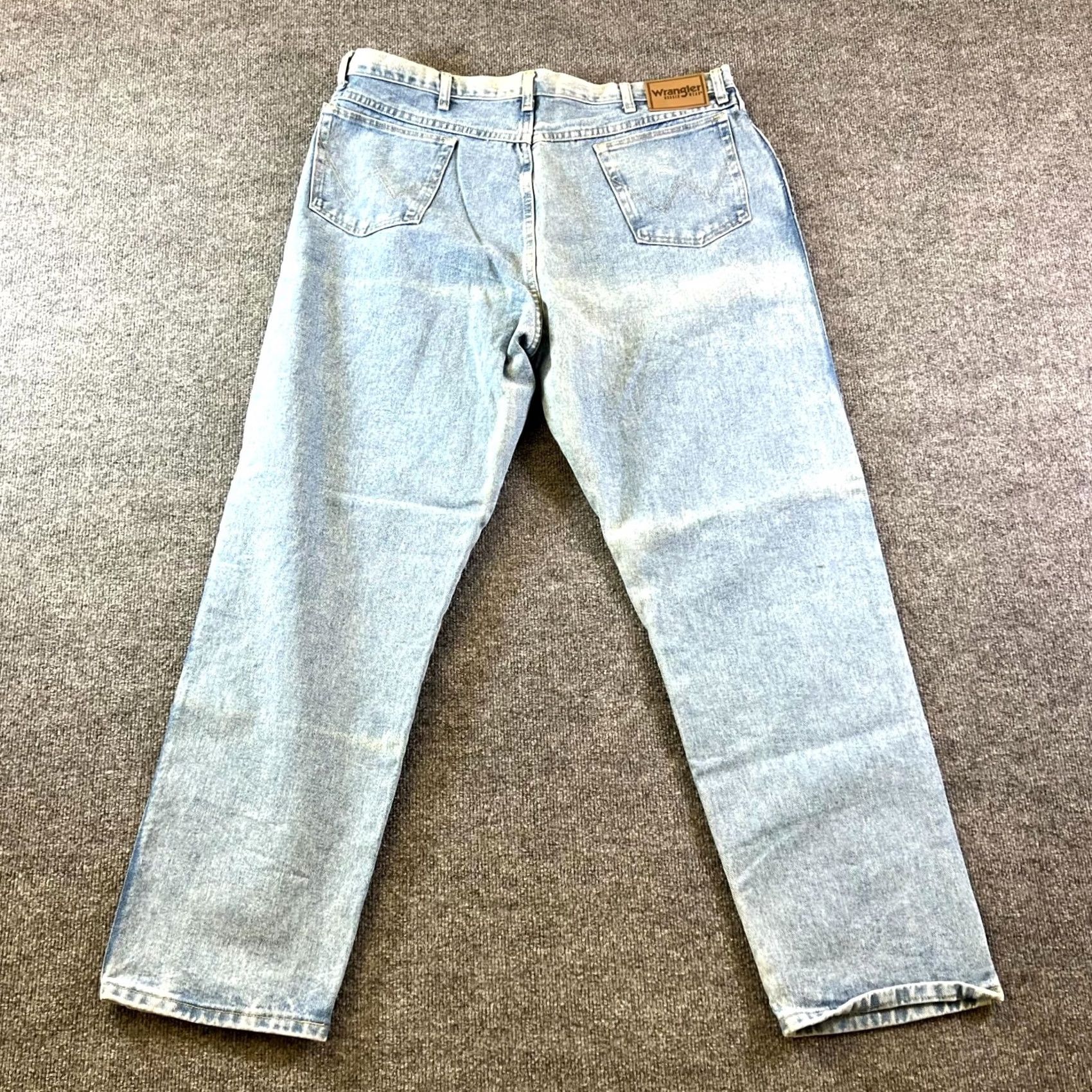 Wrangler Wrangler Jeans Mens 42x32 Blue Denim Light Wash 5-Pockets Zip Fly Outdoor Skater Jeans Size US 42 / EU 58 - 2 Thumbnail