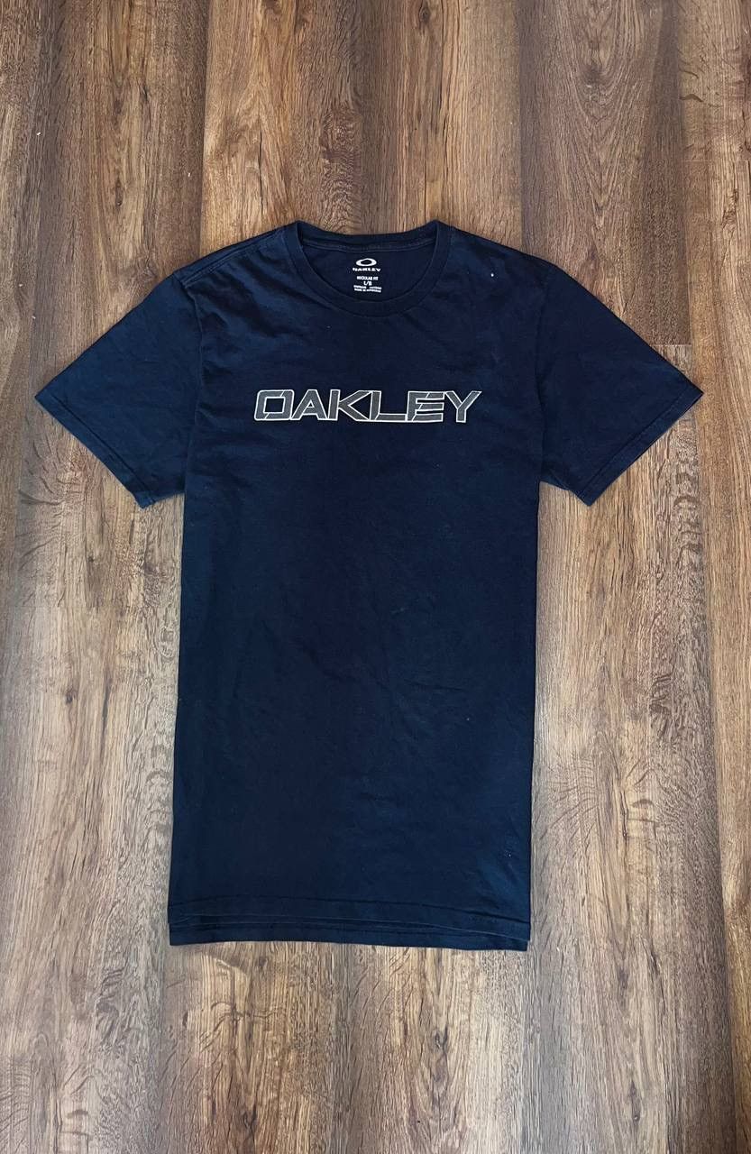 Oakley × Vintage Vintage Oakley T-Shirt 2000s Big Logo Japan Outdoor Y2K Size US L / EU 52-54 / 3 - 1 Thumbnail