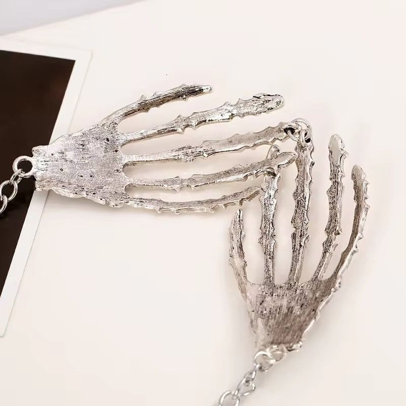 Jewelry × Vintage Gothic Punk Skeleton Hand Pendant Necklace Size ONE SIZE - 5 Thumbnail