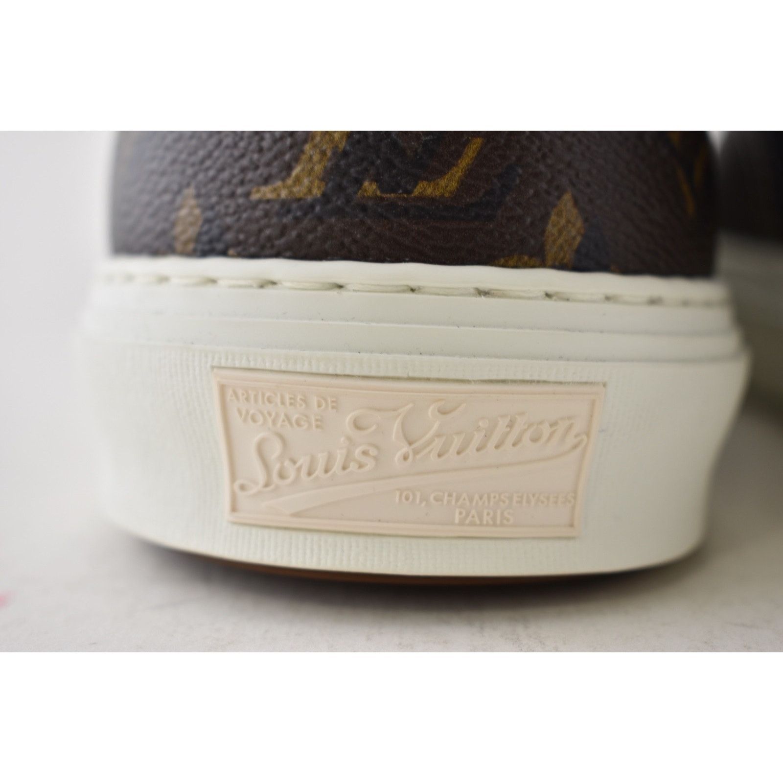 Louis Vuitton Louis Vuitton Trocadero Richelieu Black Monogram Logo Low Size US 9 / EU 42 - 17 Thumbnail
