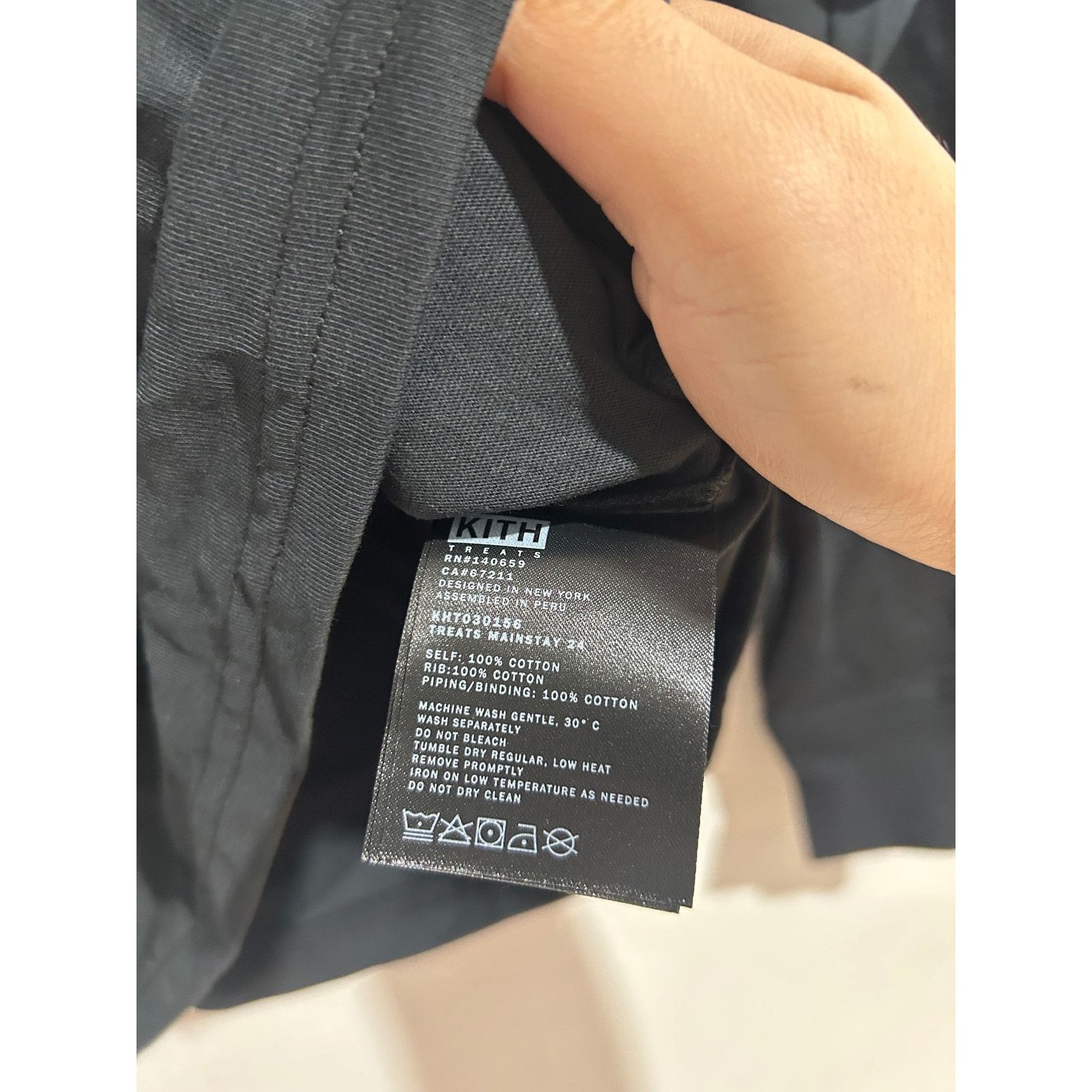 Kith KITH TREATS LONG SLEEVE POCKET TEE 'BLACK' SIZE MEDIUM NEW Size US M / EU 48-50 / 2 - 5 Thumbnail