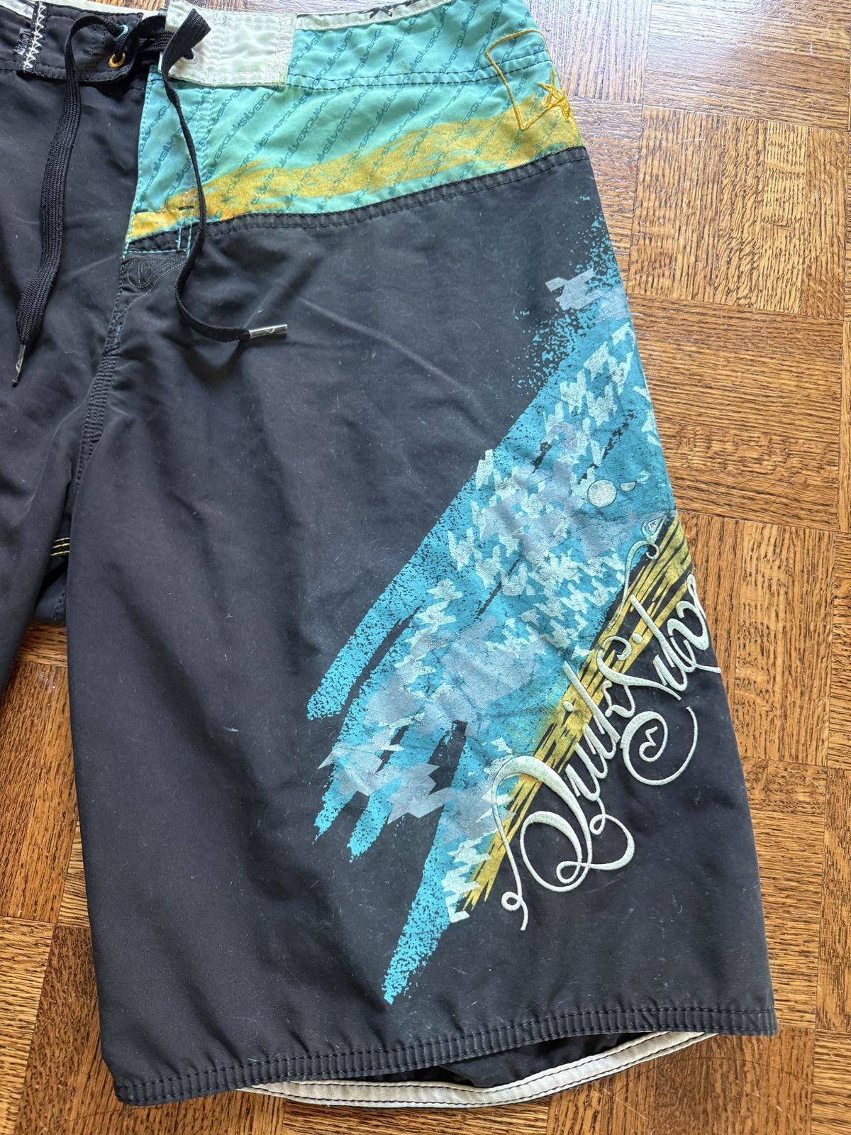 Quiksilver Vintage Y2K Quiksilver AOP Board Shorts Size US 32 / EU 48 - 3 Thumbnail