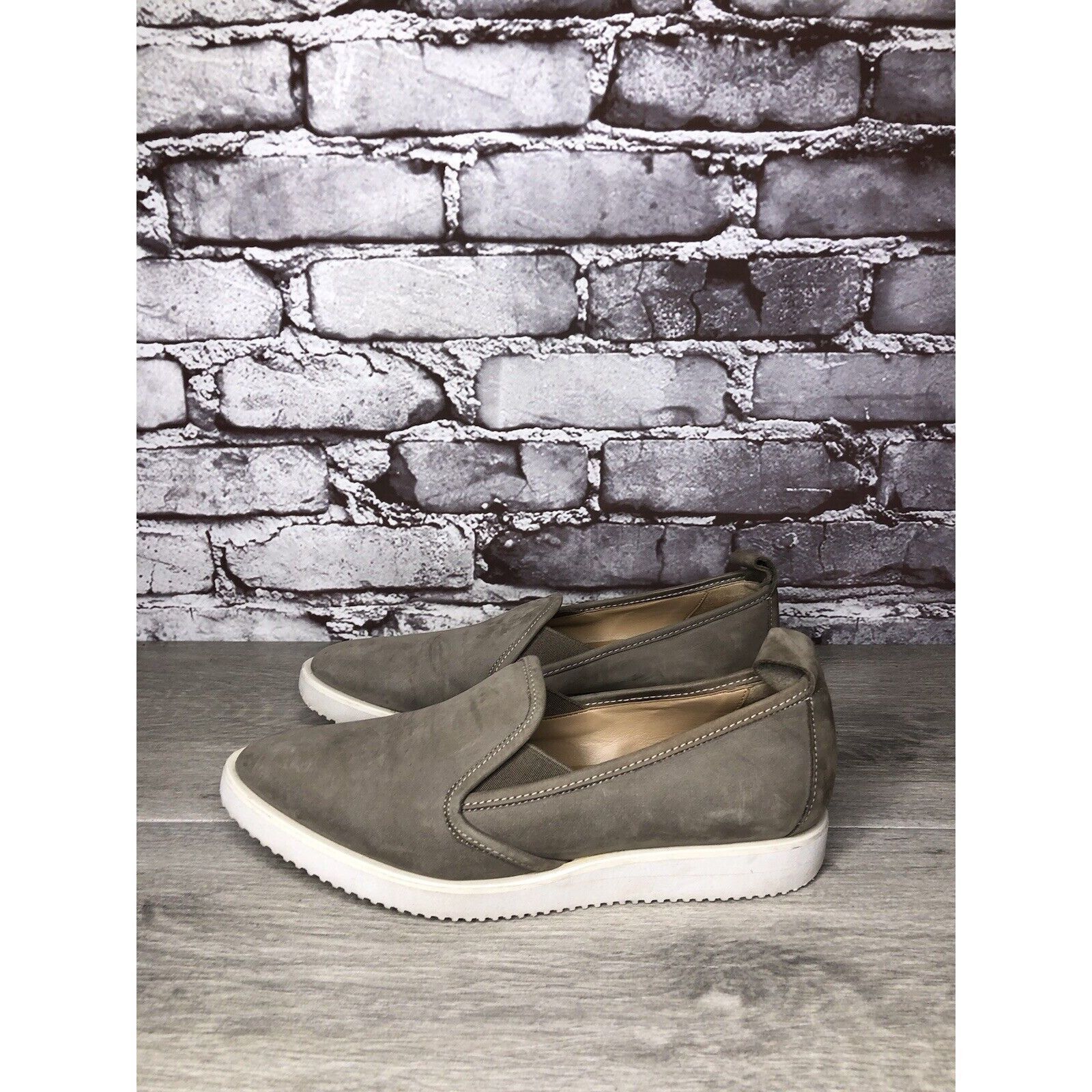 Everlane Everlane Gray Suede Almond Toe Slip On Casual Loafer Shoes W Size US 6 / IT 36 - 1 Thumbnail