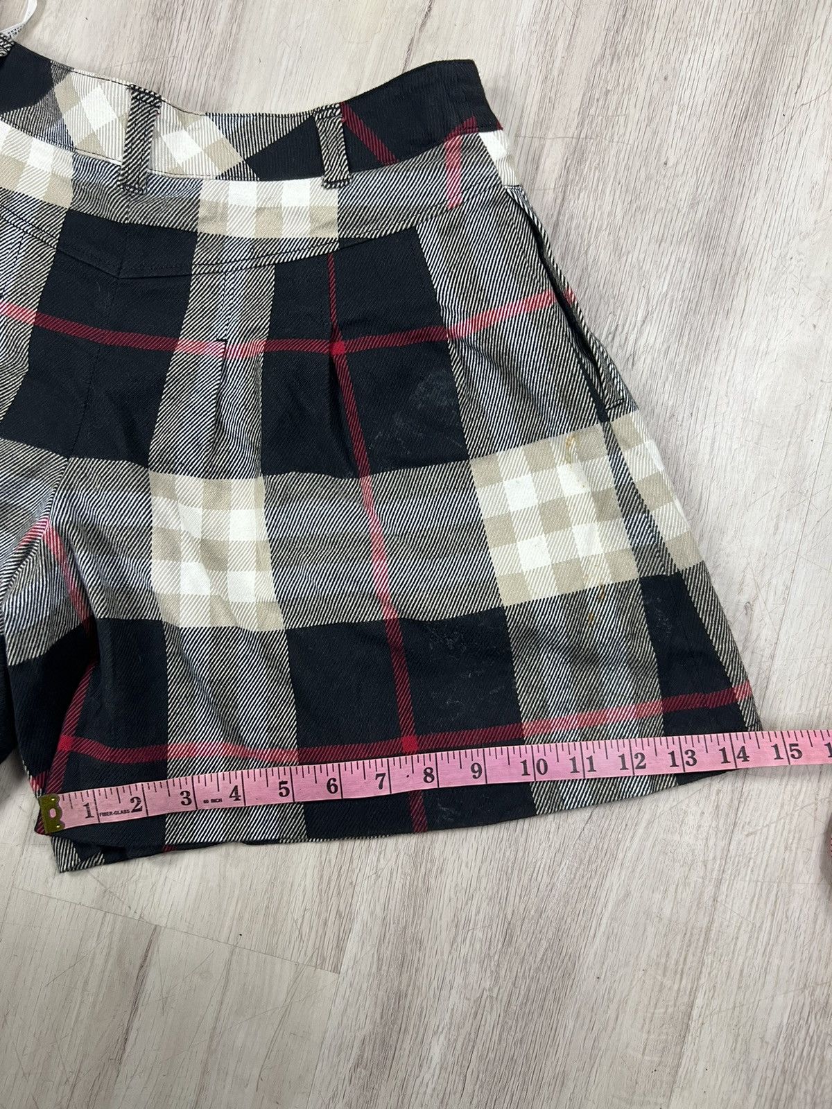 Burberry short Pants