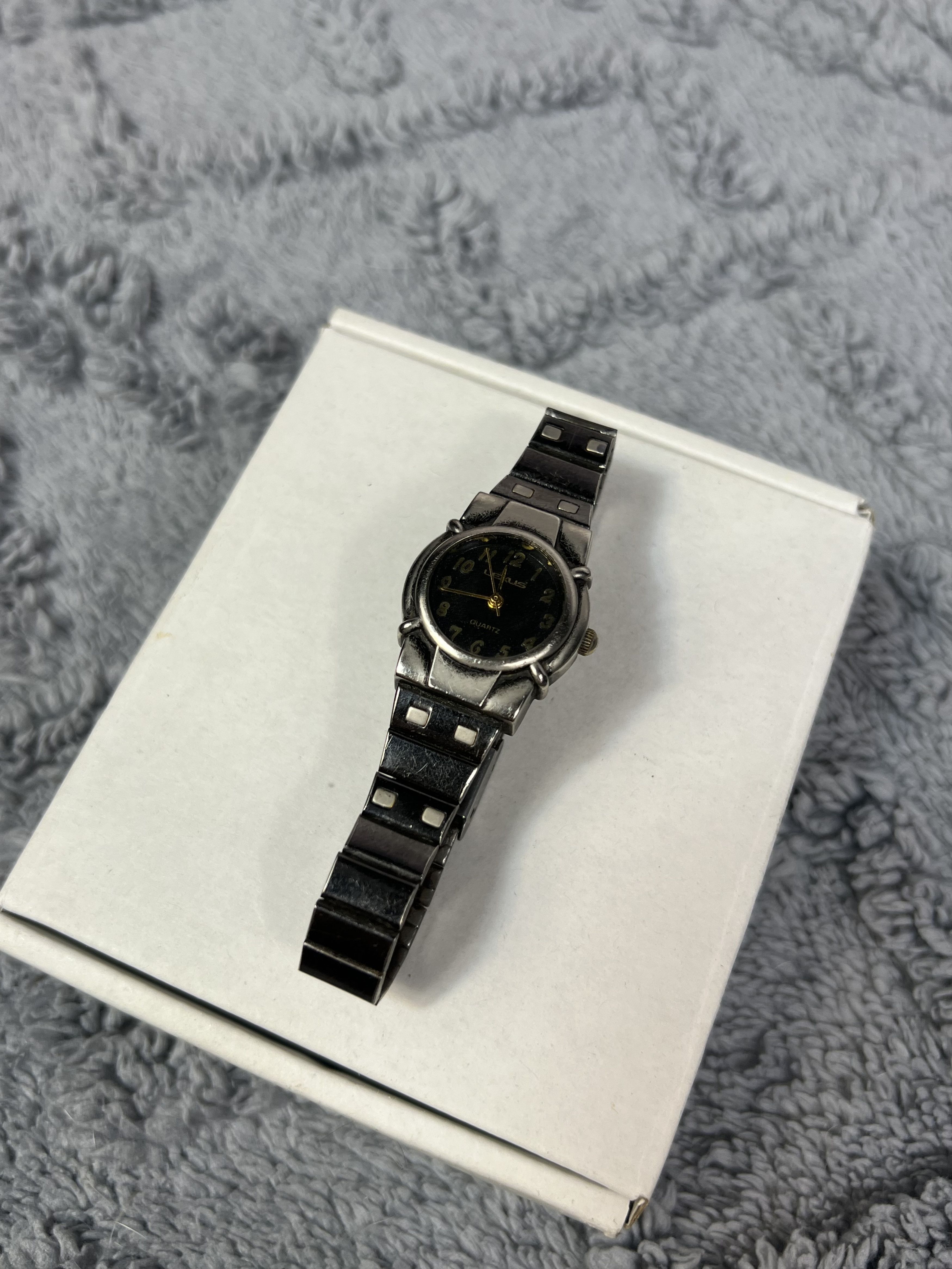 Vintage Futuristic Minimalistic Lexus Japanese Style Bracelet Watch Size ONE SIZE - 11 Thumbnail