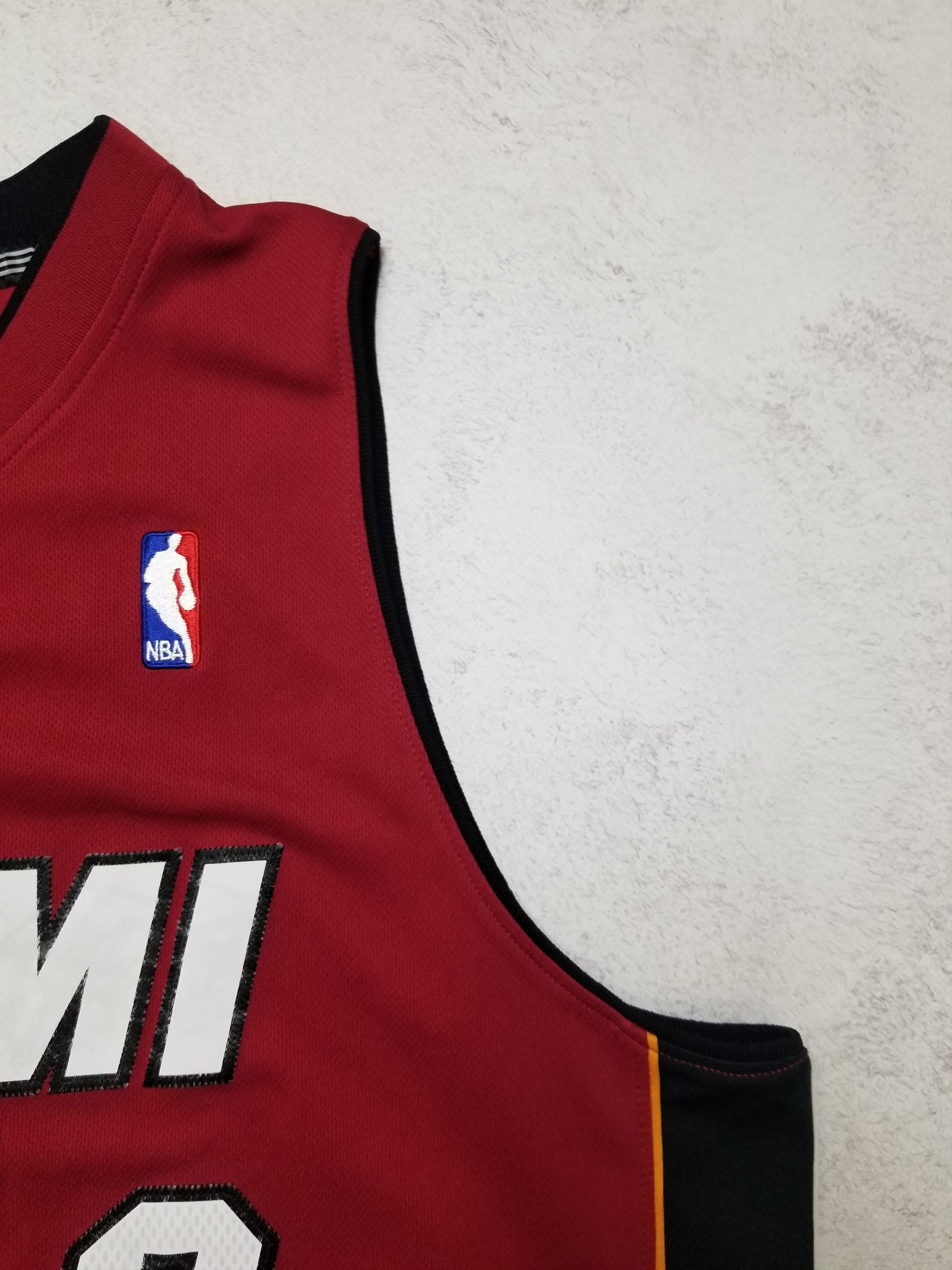 Adidas LeBron James #6 Miami Heat Adidas Jersey Swingman Size US XL / EU 56 / 4 - 16 Thumbnail