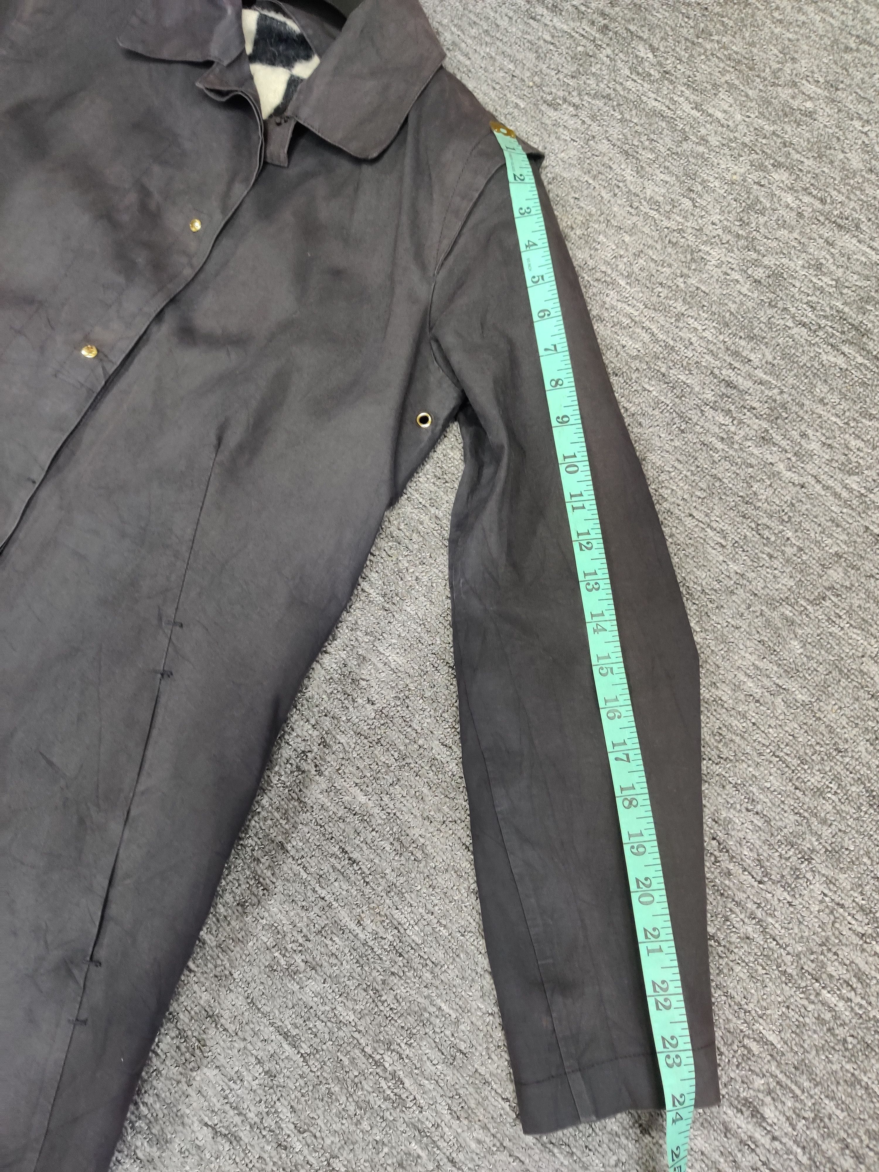 Louis Vuitton Louis Vuitton Mackintosh Trench Coat Rubberized Size US M / EU 48-50 / 2 - 22 Thumbnail