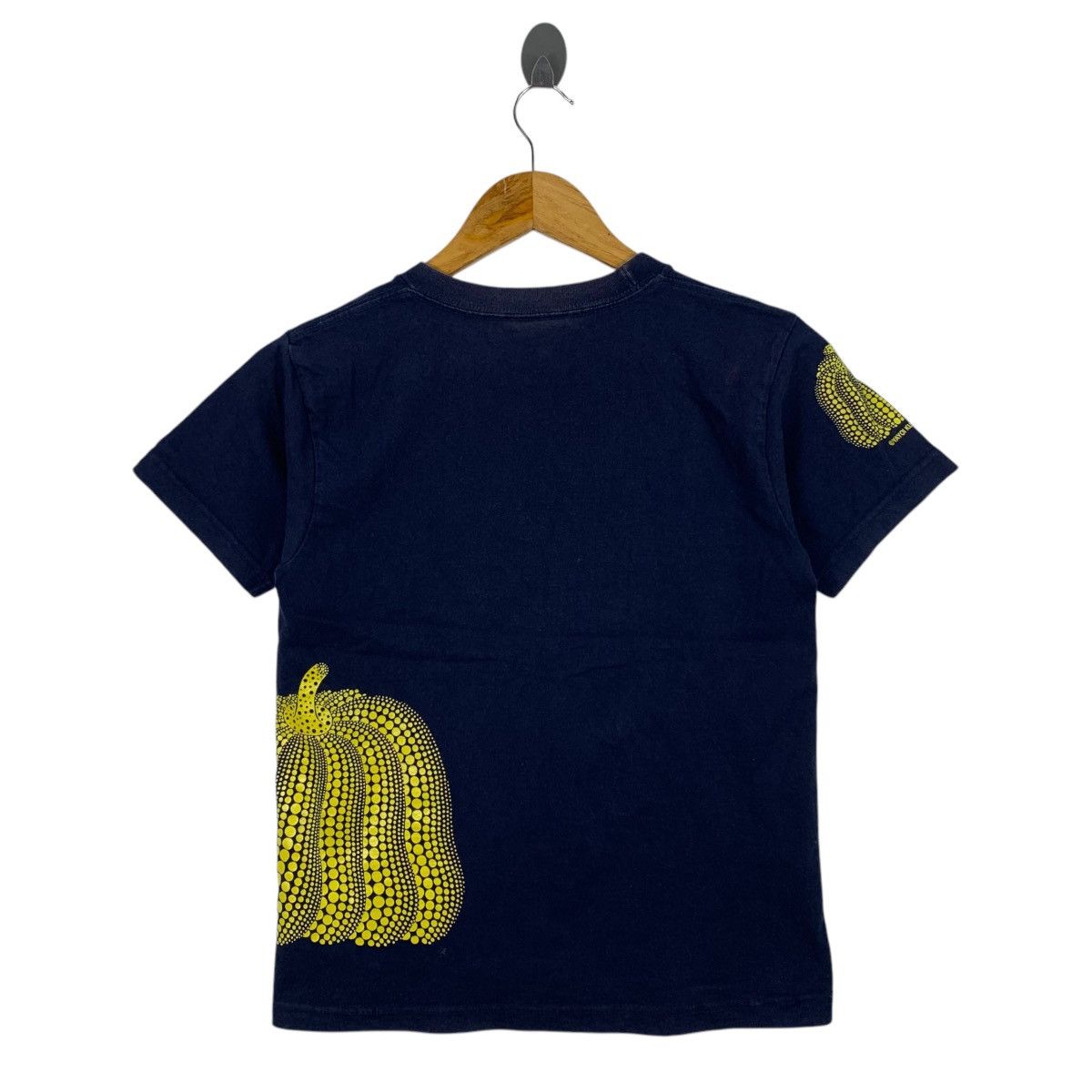 Japanese Brand YAYOI KUSAMA Japanese Artist Merchandise Blue Short Shirt Size US XS / EU 42 / 0 - 5 Thumbnail