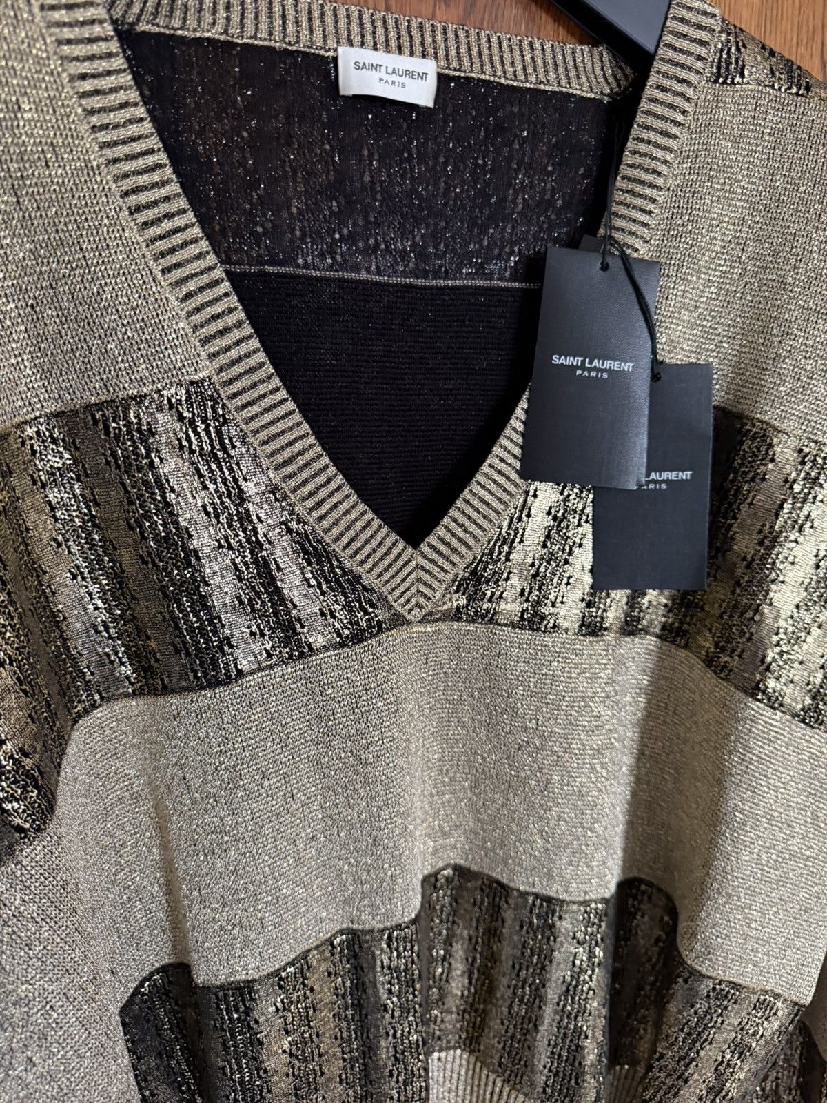 Saint Laurent Paris $1.3k FW19 Saint Laurent metallic gold v neck sweater XL Size US XL / EU 56 / 4 - 13 Thumbnail