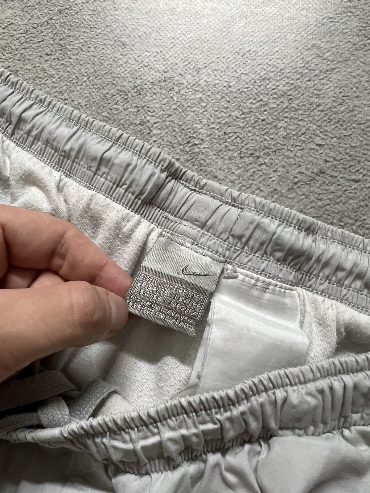Nike × Vintage Vintage Y2K Nike Nylon Drill Swoosh White Pants 00’s Size US 34 / EU 50 - 9 Thumbnail