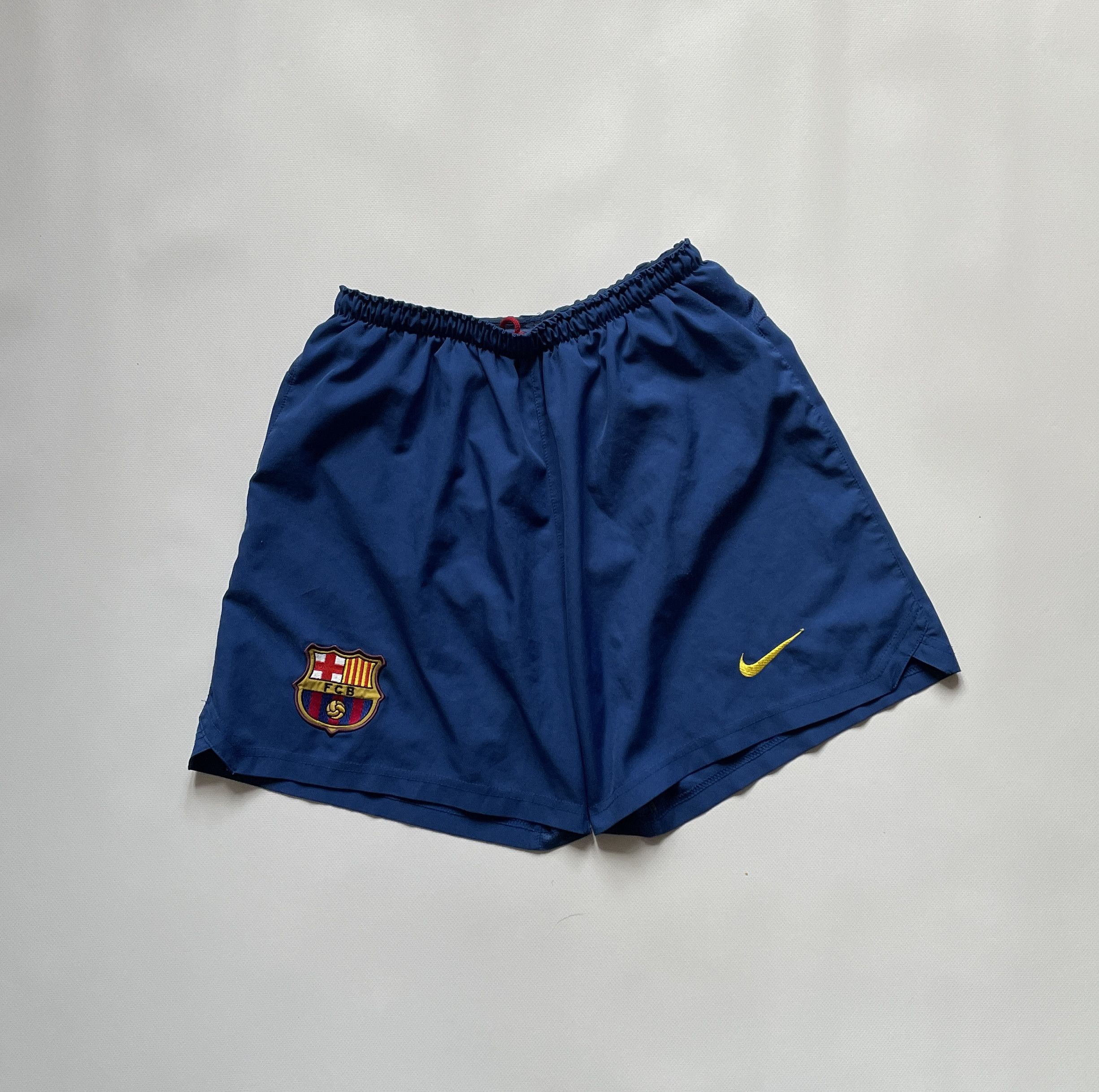 Nike Vintage Barcelona 2004 2005 Football Shorts Soccer Home Size US 30 / EU 46 - 1 Thumbnail