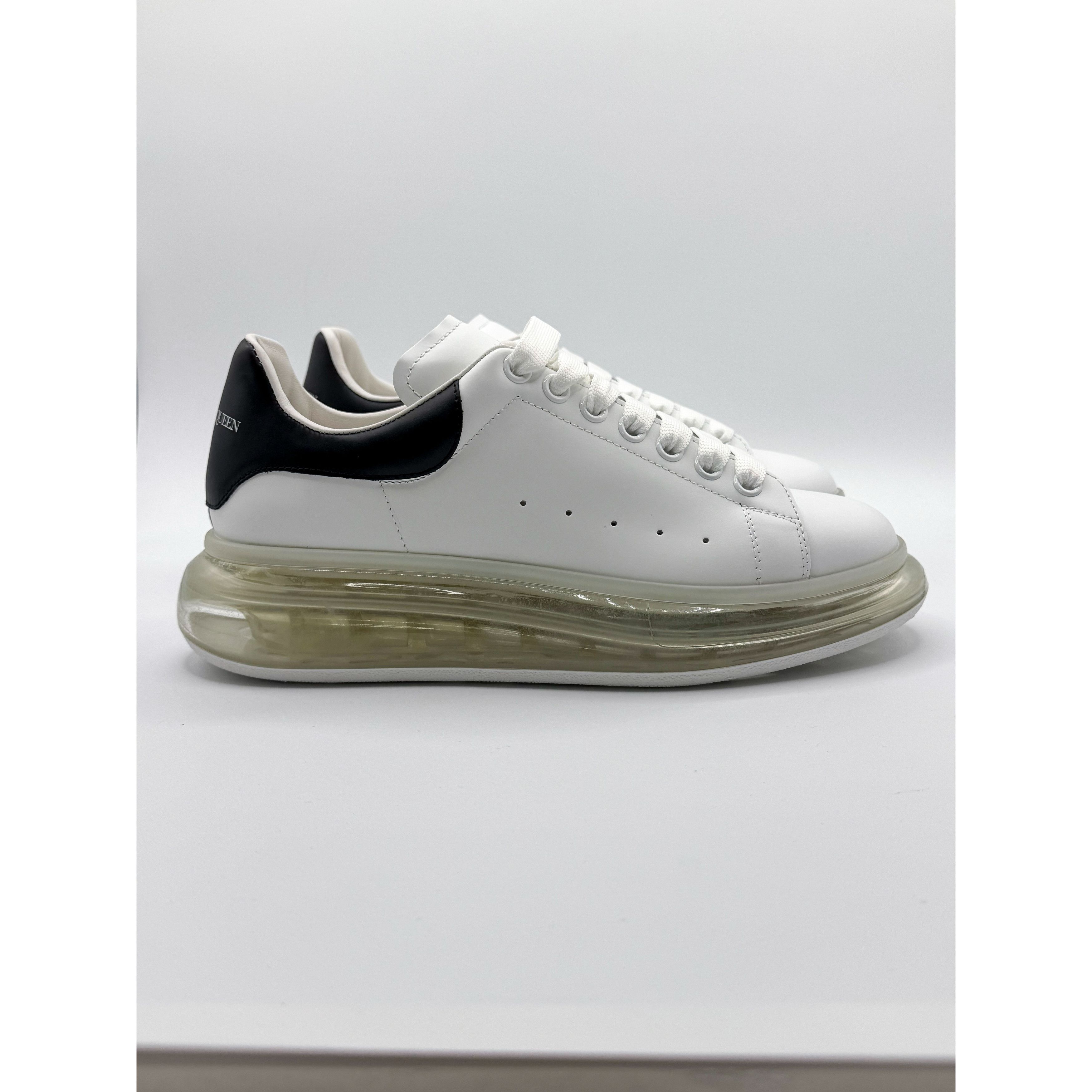 Alexander McQueen Alexander McQueen Men's Oversized Transparent Sole Sneaker i Size US 8.5 / EU 41-42 - 5 Thumbnail