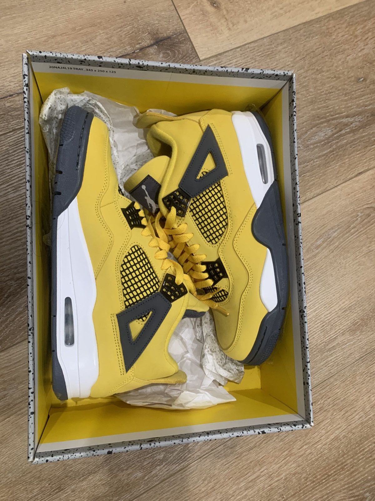 Jordan Brand Retro Jordan 4 Lightning BRAND NEW Size US 9.5 / EU 42-43 - 1 Thumbnail
