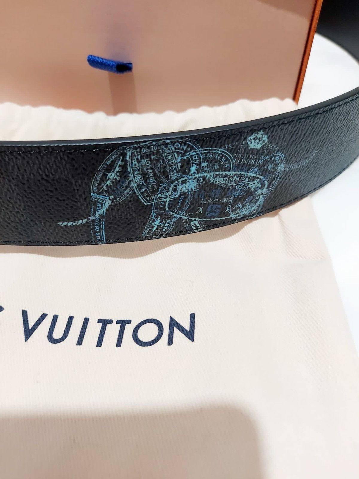 Louis Vuitton CINTURA LV INITIALES 40 MM REVERSIBILE Size 32 - 4 Thumbnail