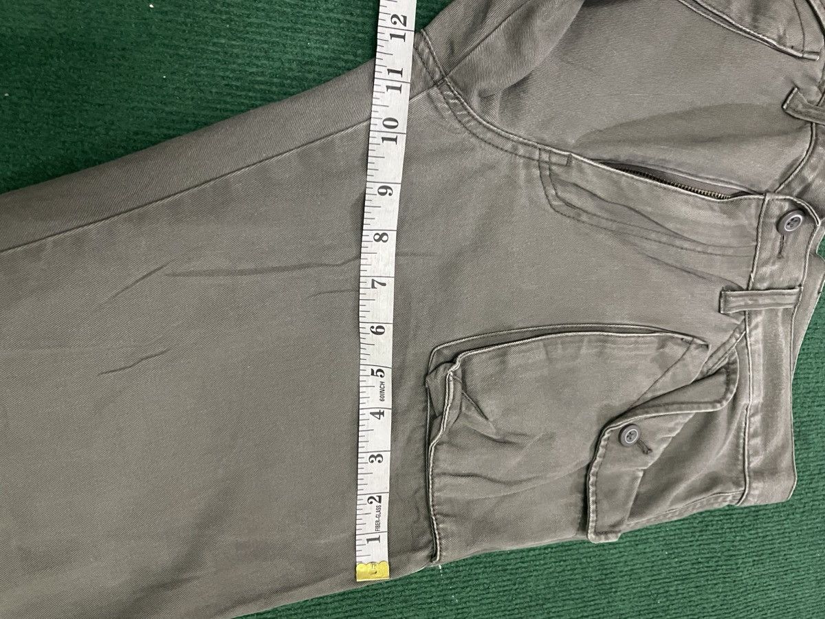 Japanese Brand × Uniqlo Uniqlo Army Six Pockets Bondage Pants Size US 32 / EU 48 - 14 Thumbnail