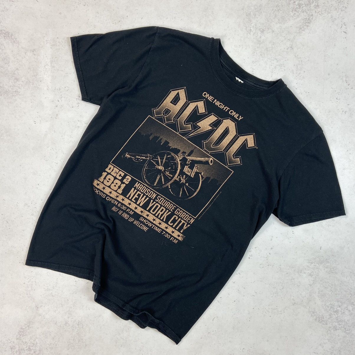 Vintage RARE Vintage AC/DC Madison Square Garden Band Tee 90s | Grailed