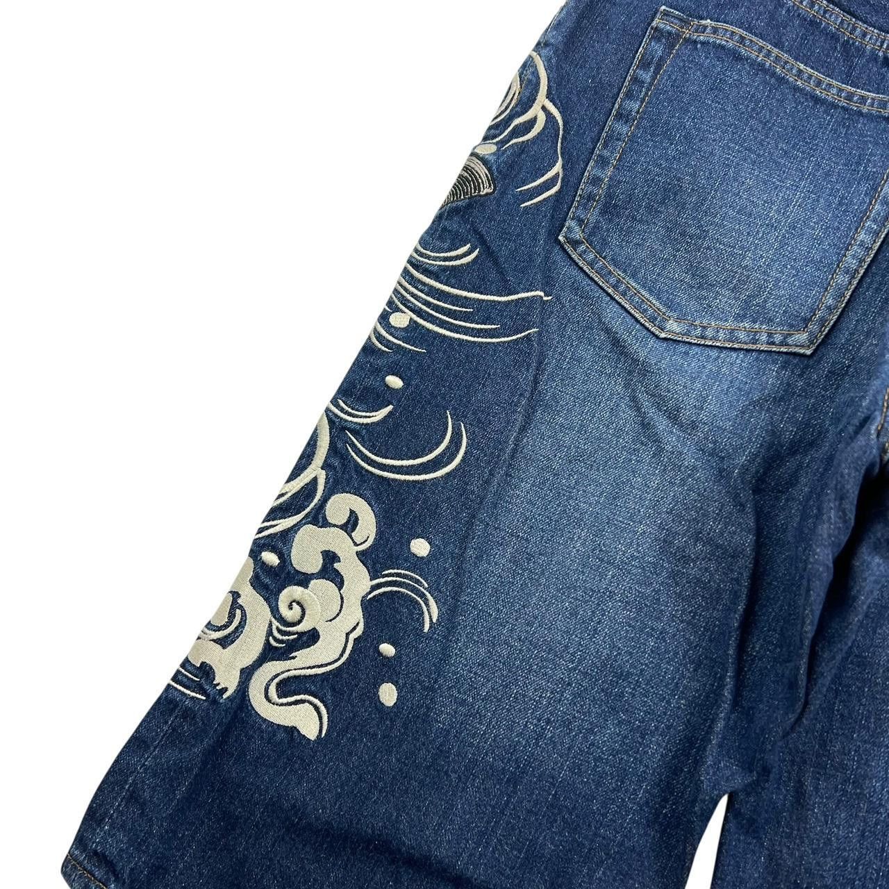 Karakuri Tamashii Karakuri Tamashii Embroidered Koi Fish Denim Shorts Waist 34 Size US 34 / EU 50 - 4 Thumbnail