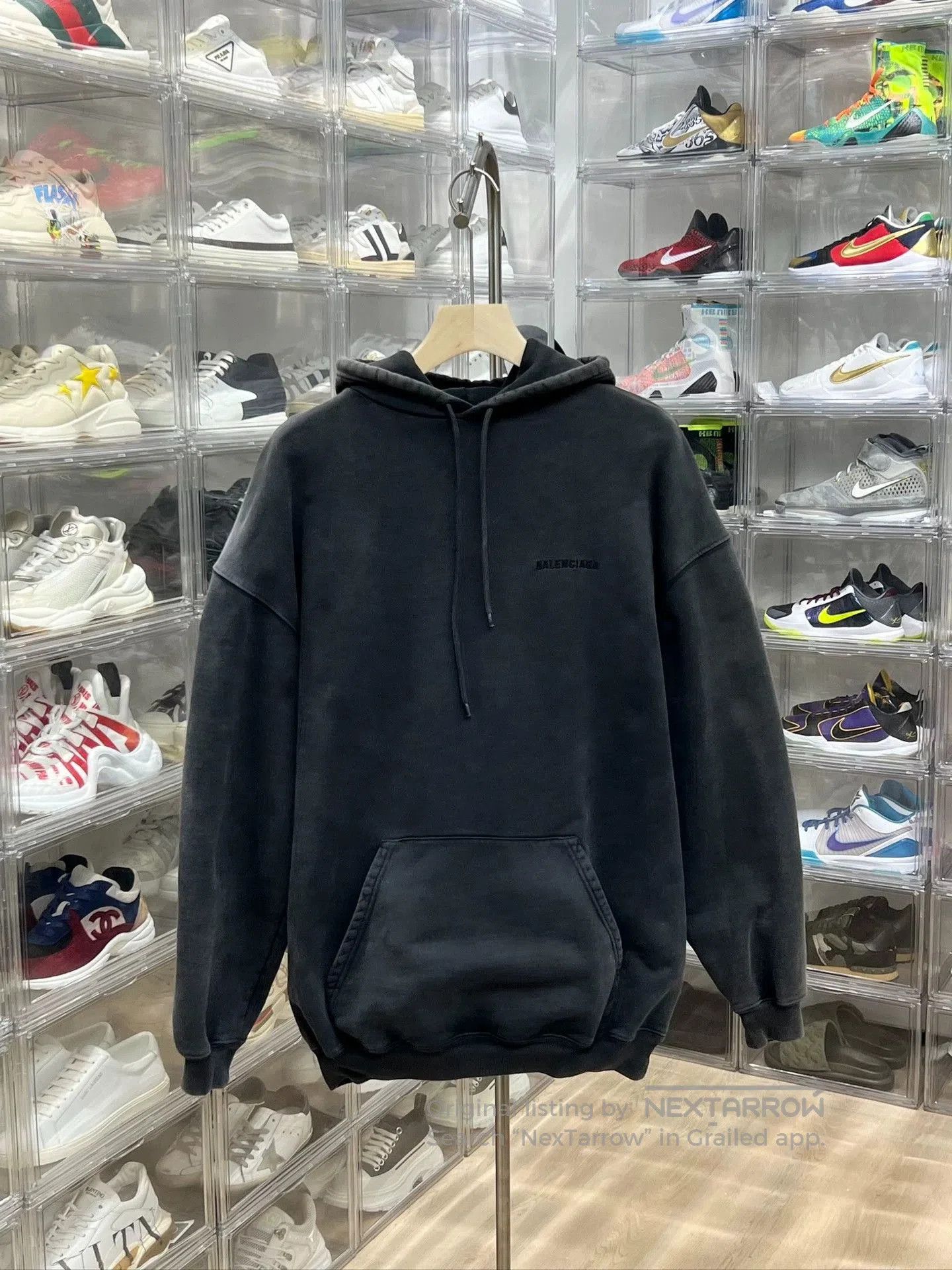 Balenciaga Balenciaga Distressed Embroidered Hoodie XS. Size US XS / EU 42 / 0 - 1 Thumbnail