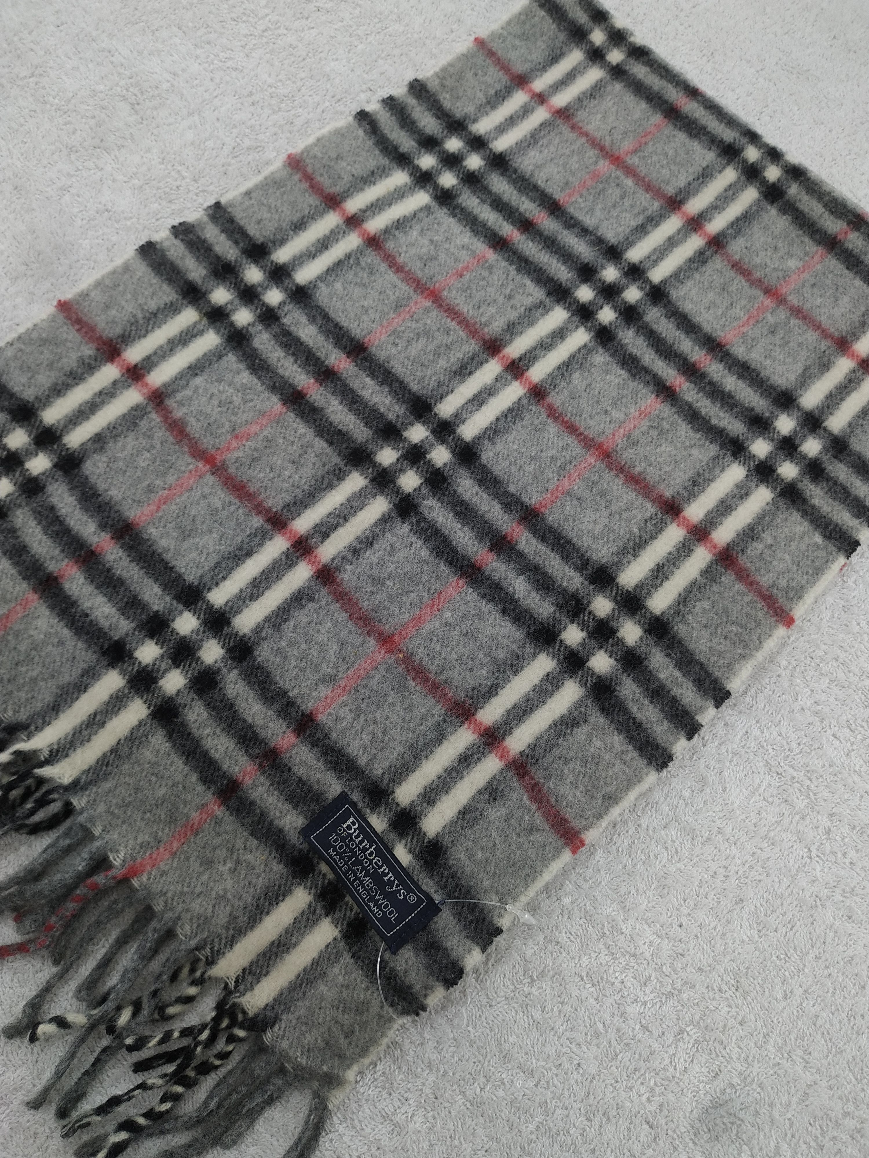 Burberry Vintage Burberry Scarf/Muffler/Neckwear MF581 Size ONE SIZE - 3 Thumbnail