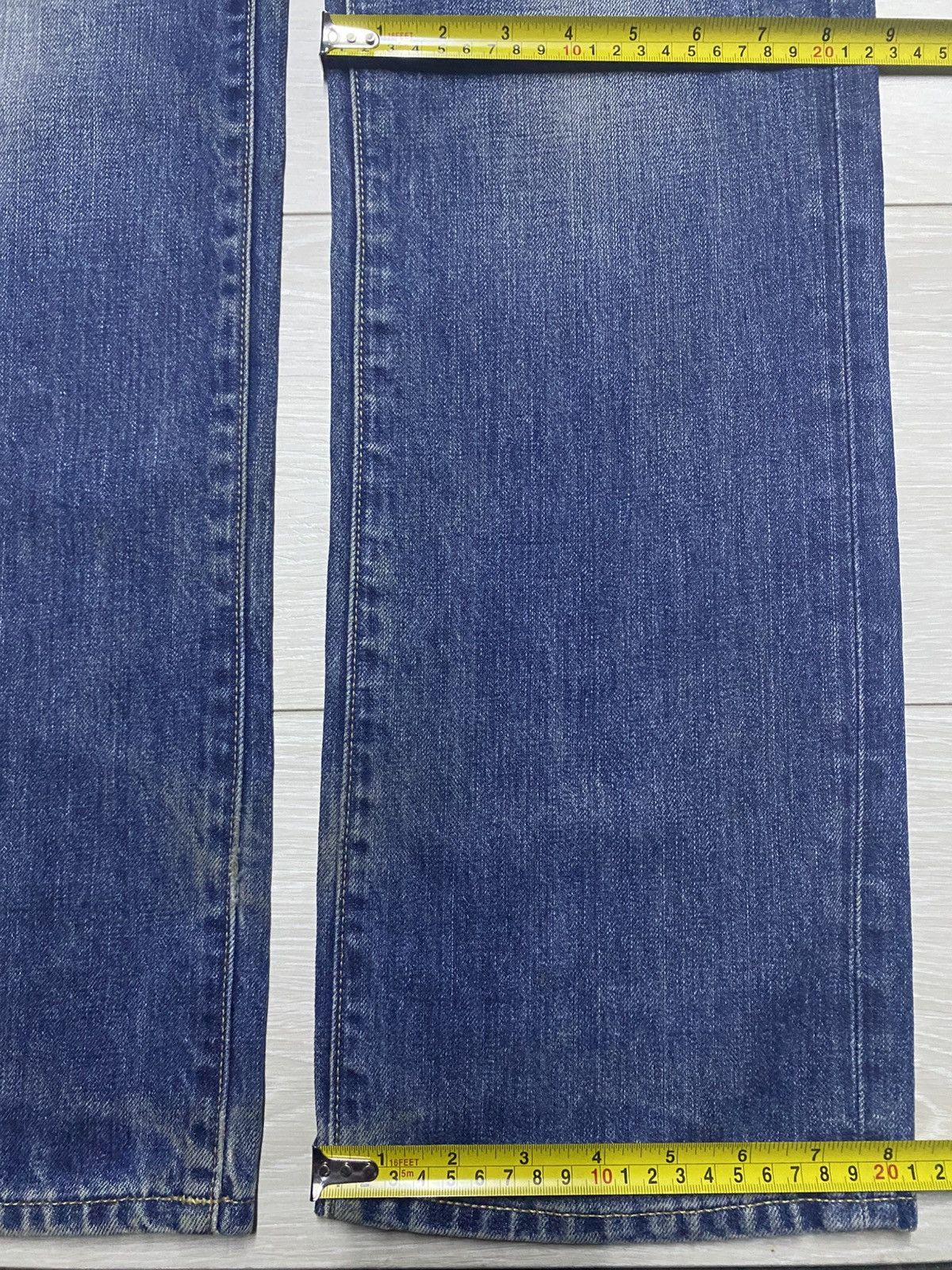 Uniqlo Vintage Uniqlo UJ Repair Faded Wash Distressed Loose Jeans Size US 33 - 14 Thumbnail