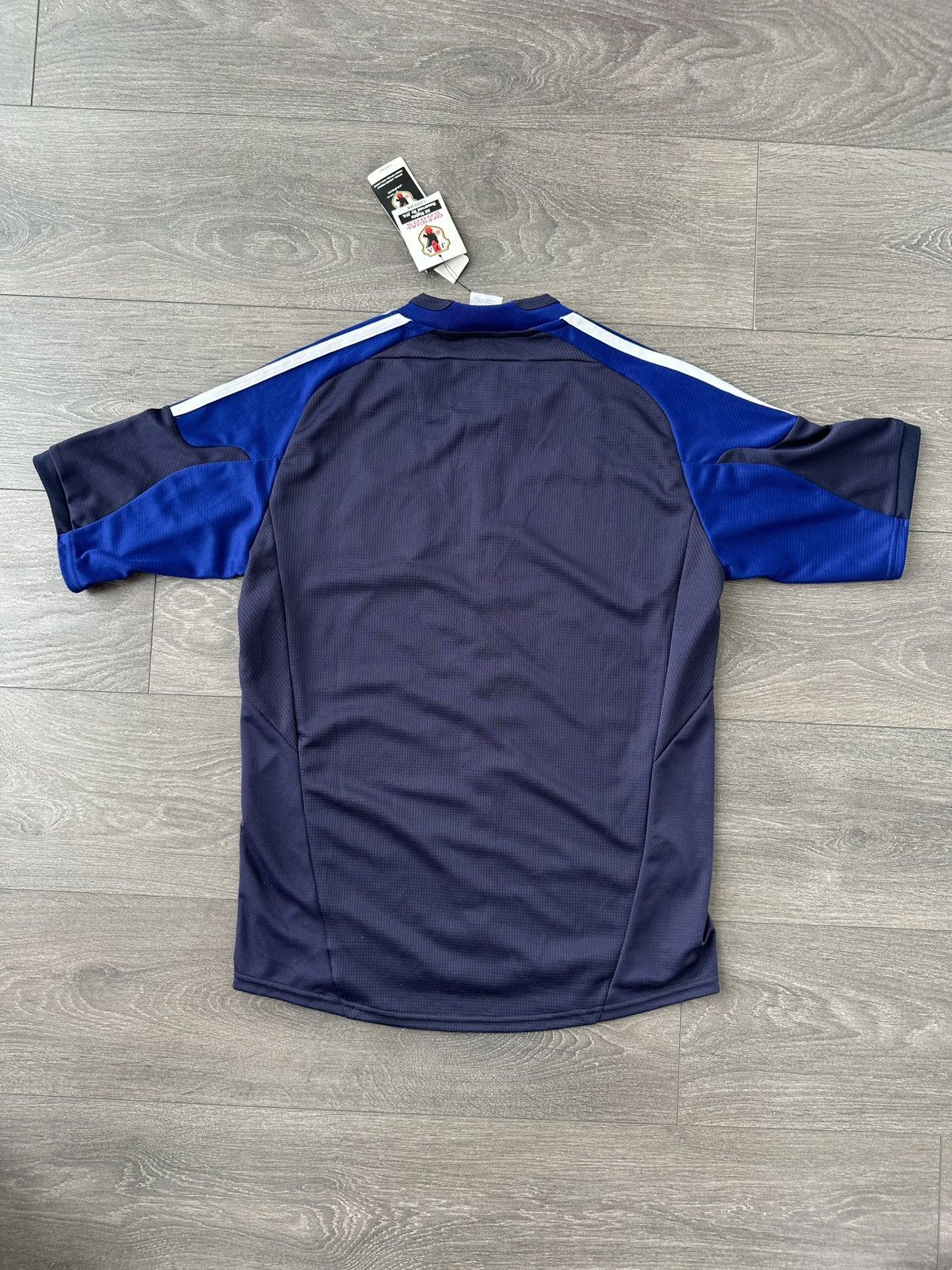 Adidas Japan 2012 Home Jersey Size US S / EU 44-46 / 1 - 2 Thumbnail