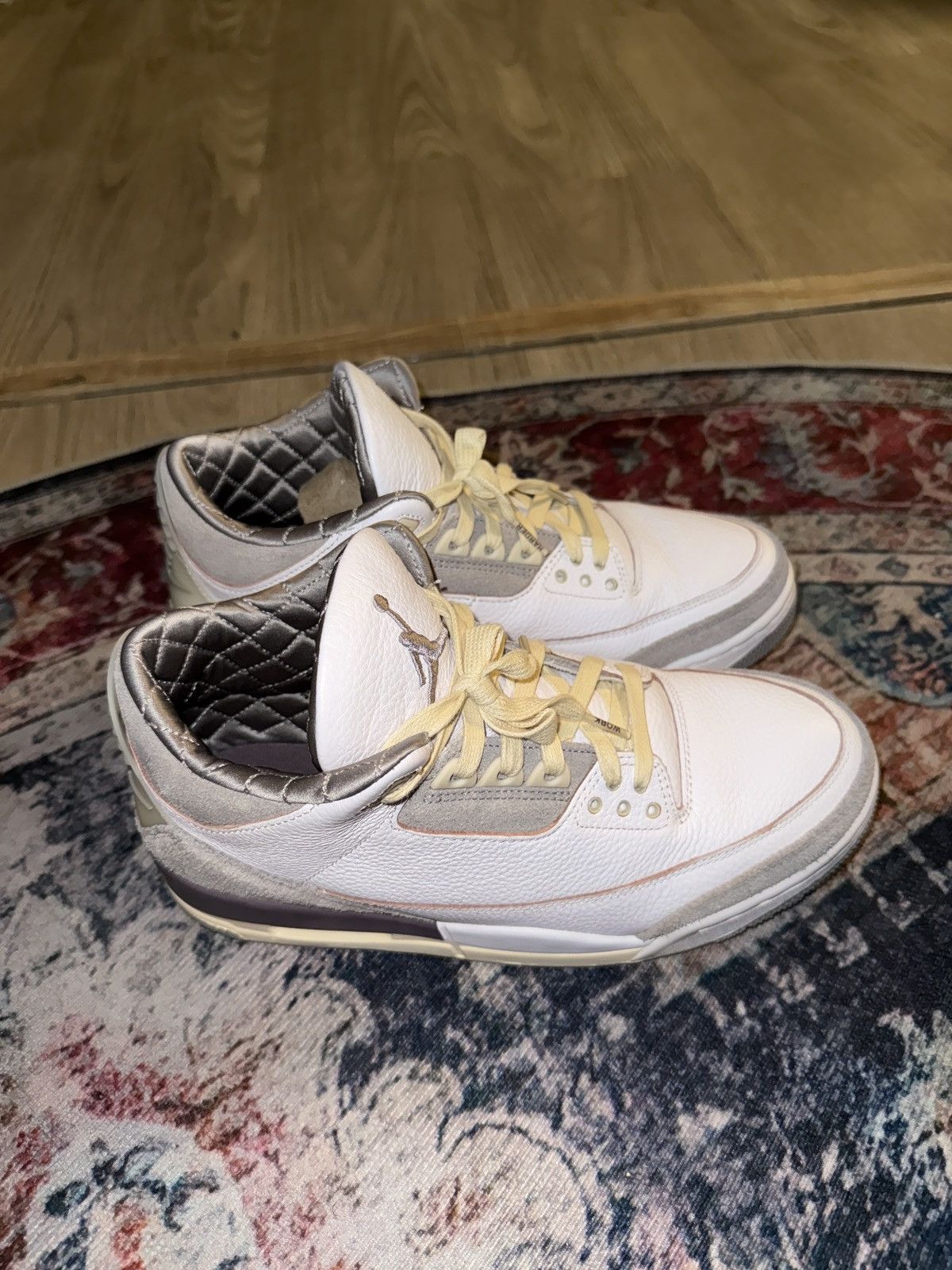 A Ma Maniere × Jordan Brand A Ma Maniére x Air Jordan 3 Size 9US Size US 9 / EU 42 - 3 Thumbnail