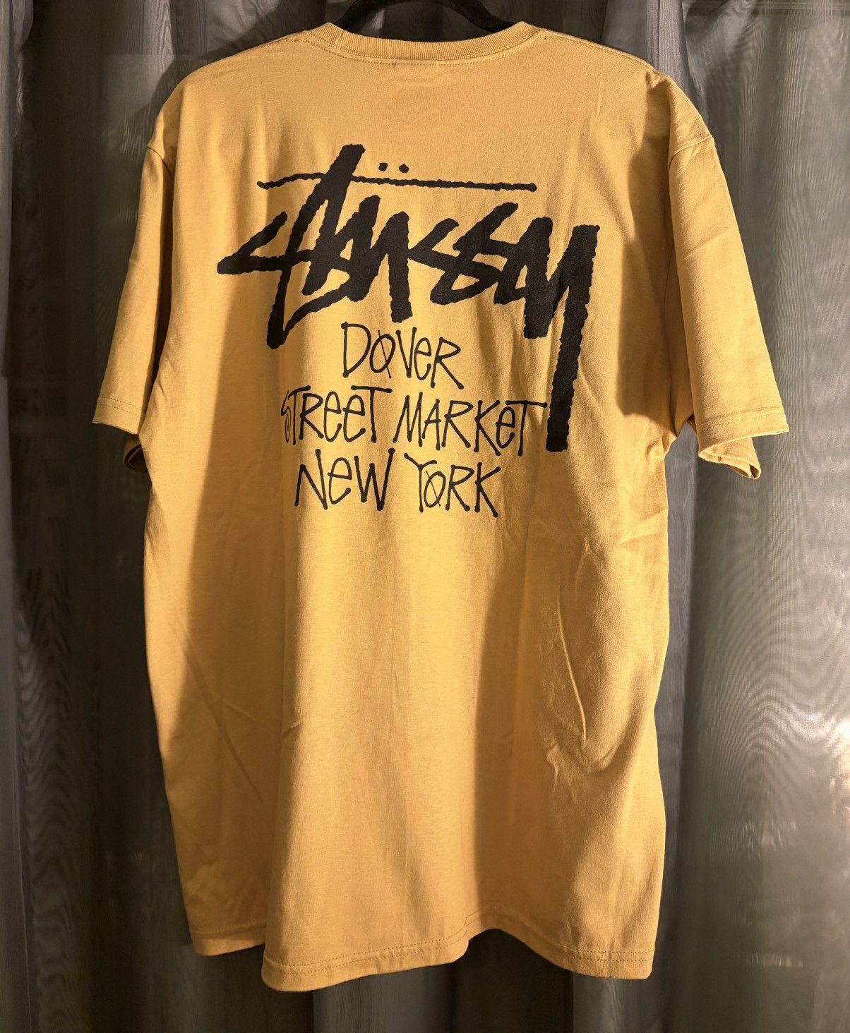 Stussy Stussy Dover Street Market NY Tee Mustard Large Size US L / EU 52-54 / 3 - 2 Thumbnail