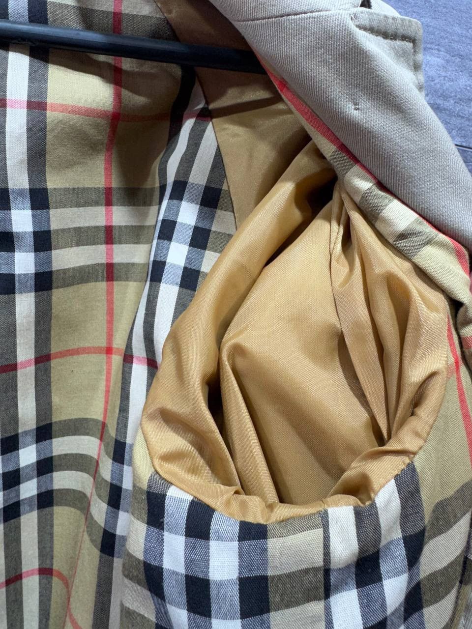 Burberry Vintage Burberry Trench Coat Nova Check Lining Beige England Size M / US 6-8 / IT 42-44 - 22 Thumbnail
