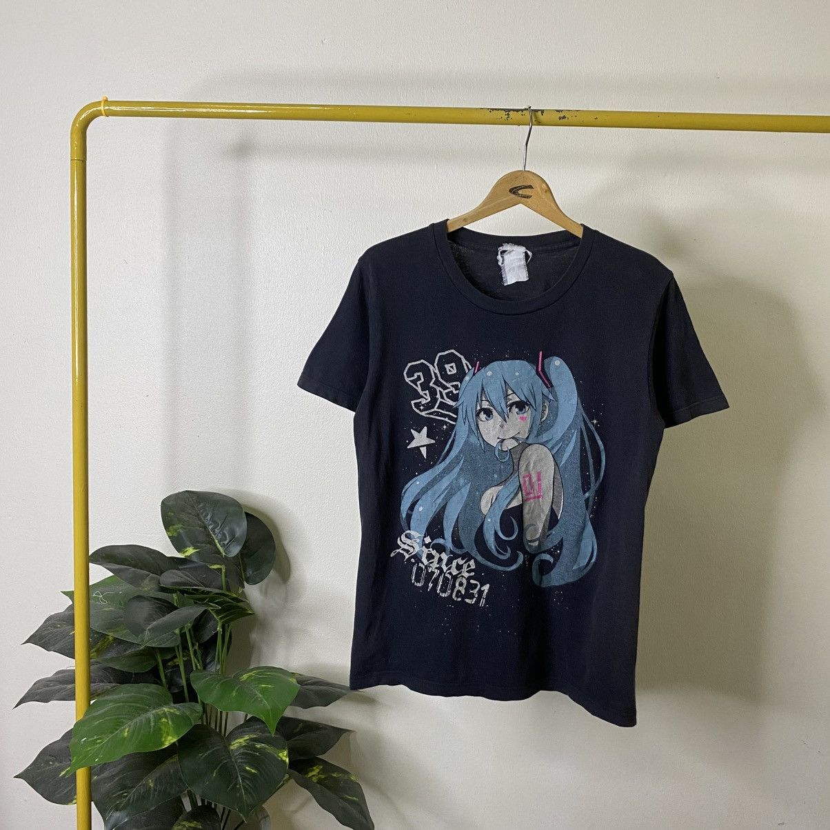 Anime Hatsune Miku Chan x Co ver. Star T-shirt Waifu Hentai Anime Size US M / EU 48-50 / 2 - 1 Thumbnail