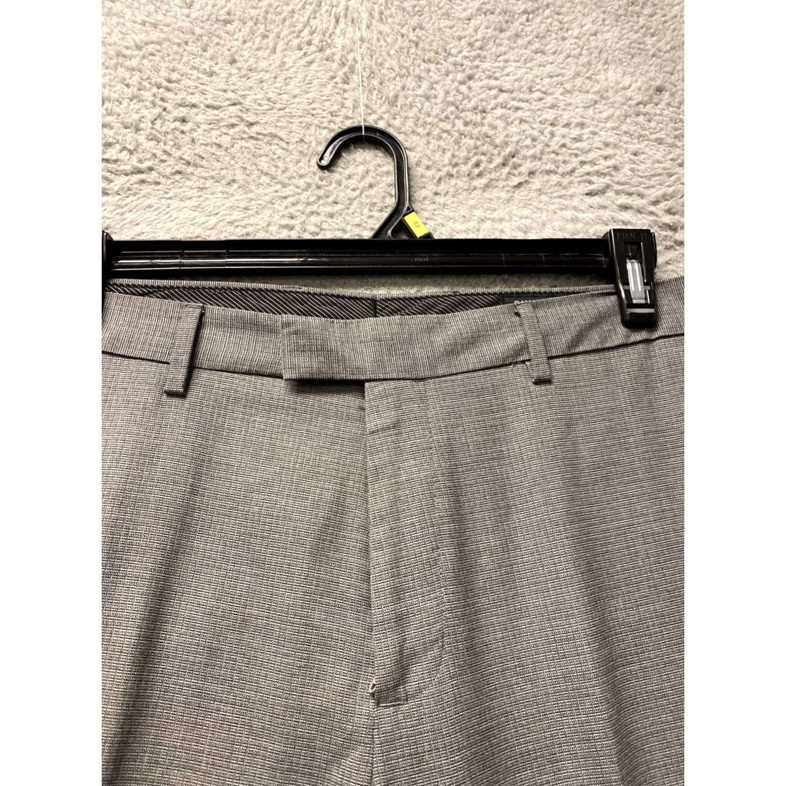 Banana Republic Banana Republic Dress Pants Mens 34x32 Gray Office Career Dress Pants Polyester Viscose Mens, 34, Gray, Dress Pants, Office, Career, Mens Size US 34 / EU 50 - 2 Thumbnail