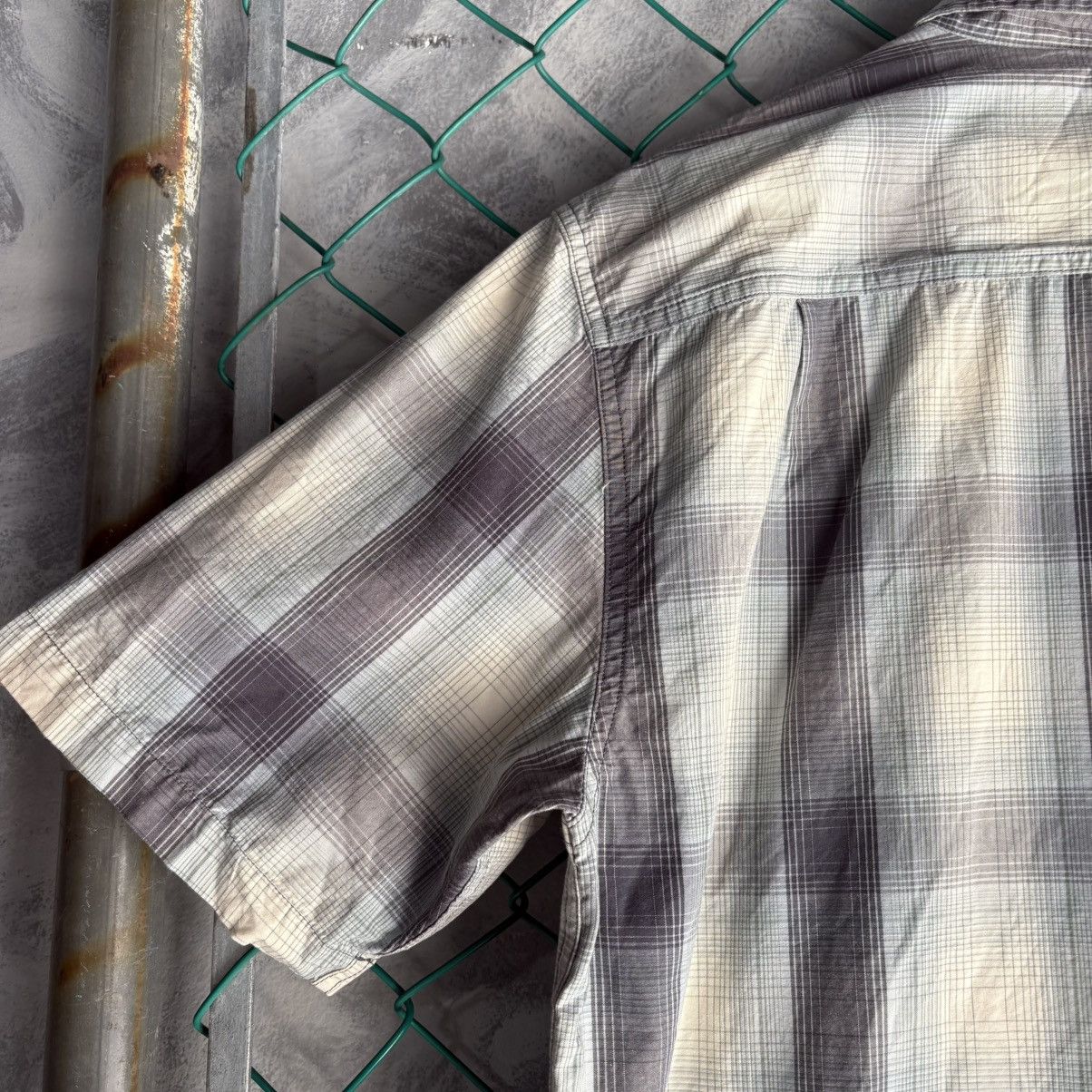 Carhartt Carhartt Men's Relaxed Fit Medium Short Sleeve Button Down Size US M / EU 48-50 / 2 - 6 Thumbnail