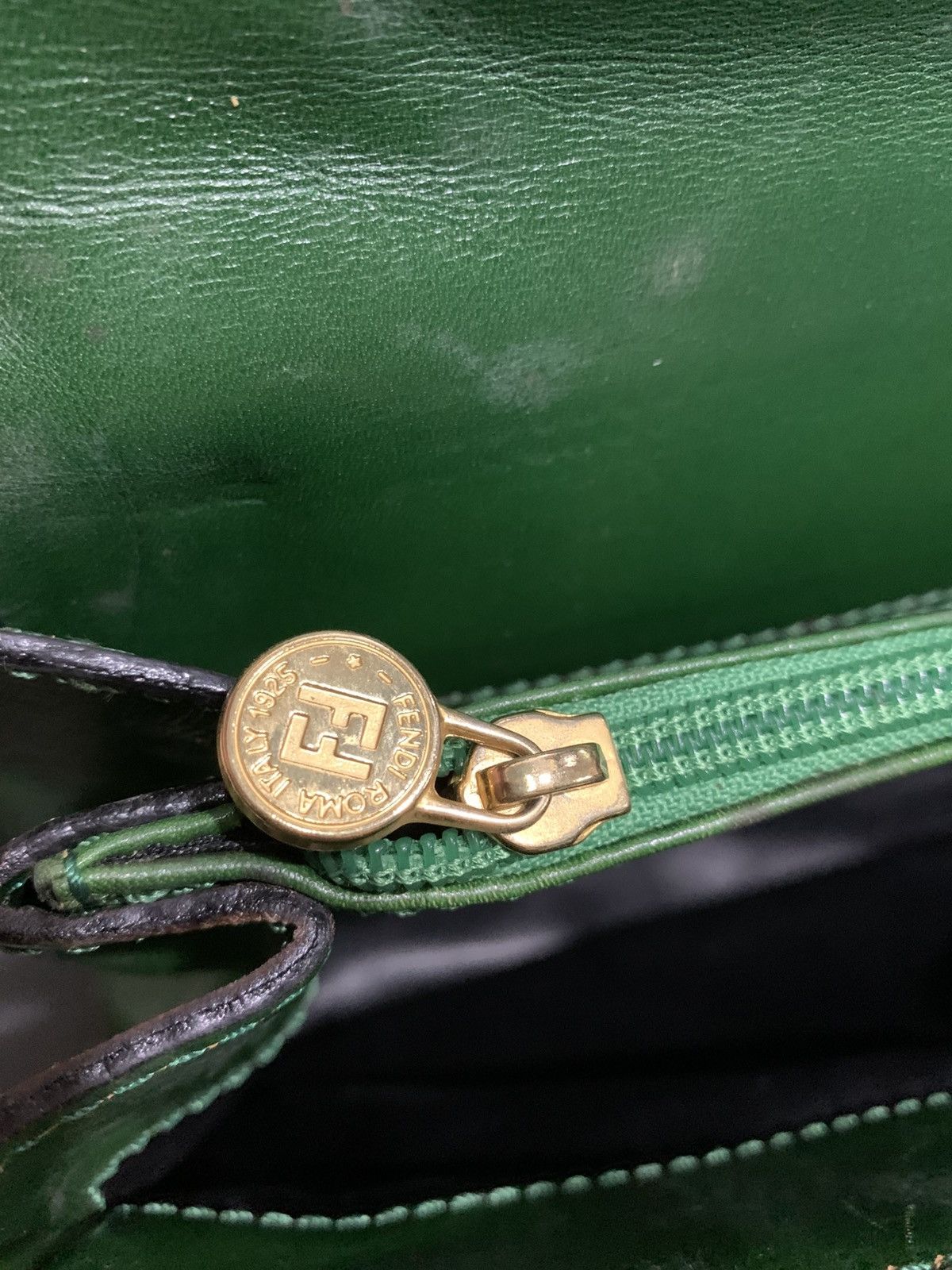 Fendi 🔥RARE VTG FENDI 499 GREEN LEATHER SHOULDER BAG Size ONE SIZE - 11 Thumbnail