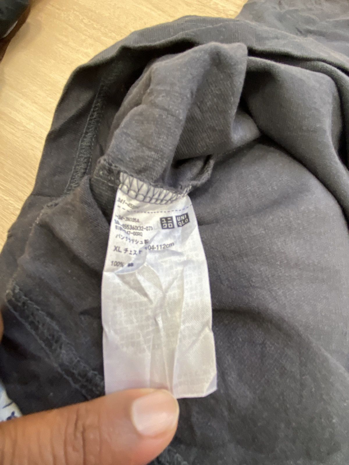 Uniqlo Uniqlo distressed style faded size L Size US L / EU 52-54 / 3 - 6 Thumbnail