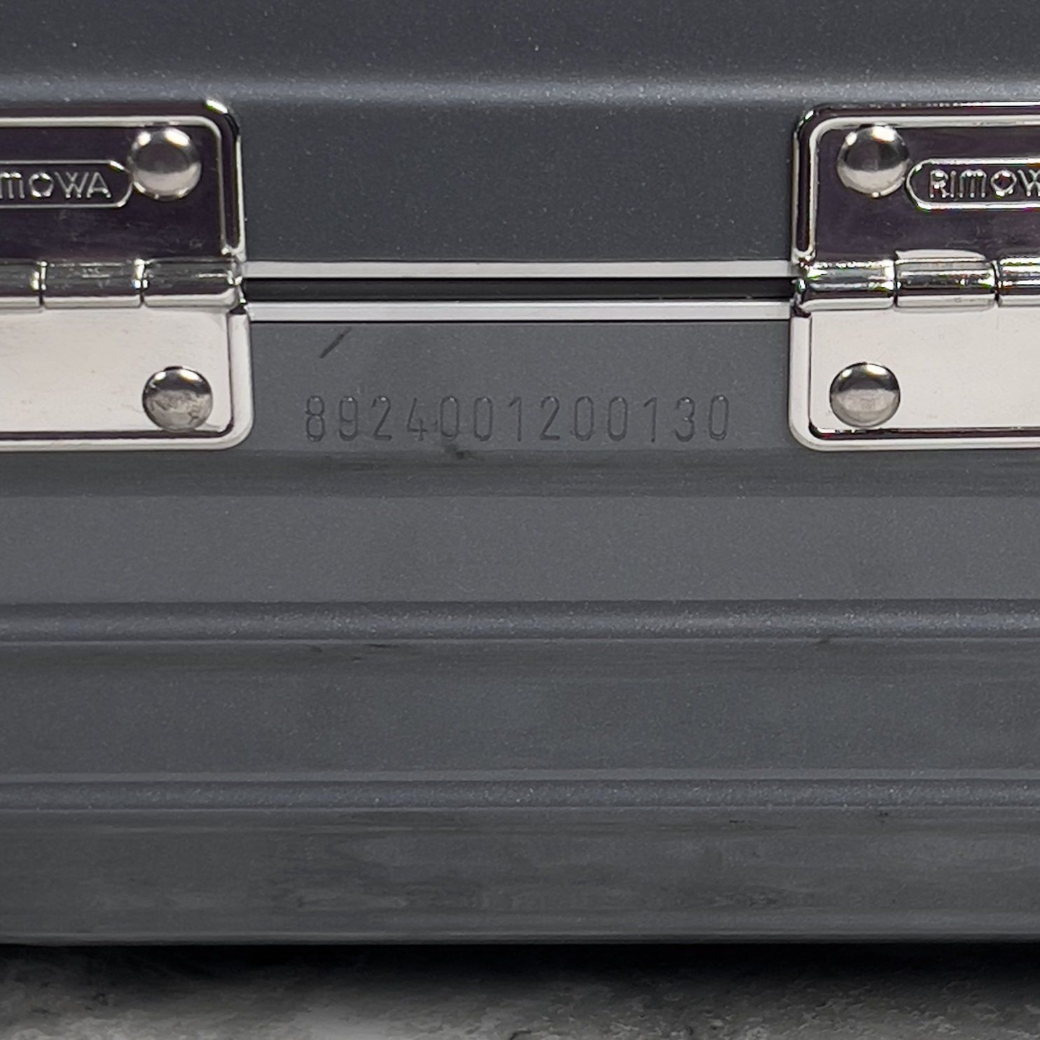 Rimowa Limbo Business Trolley 27 L 4-Wheels Carry Suitcase Luggage Size ONE SIZE - 11 Thumbnail