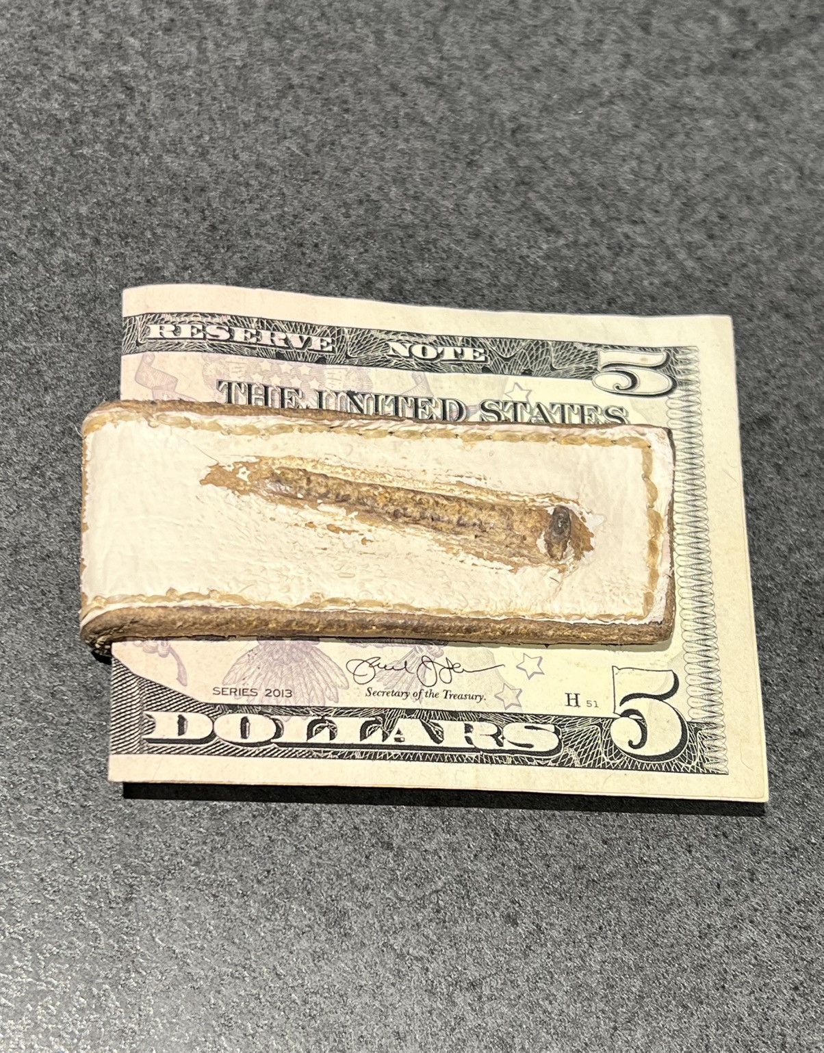 Other Avant-garde handcrafted leather money clip.🔖 Size ONE SIZE - 2 Thumbnail