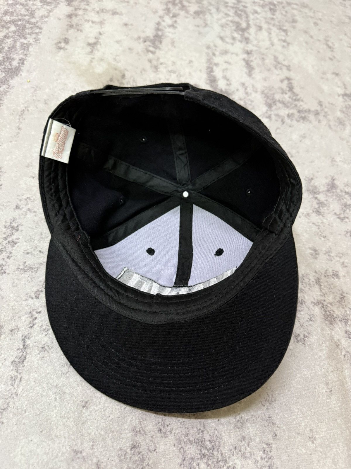 Marvel Comics Avengers age of ultron Marvel Comic Snap Back Cap Size ONE SIZE - 6 Thumbnail