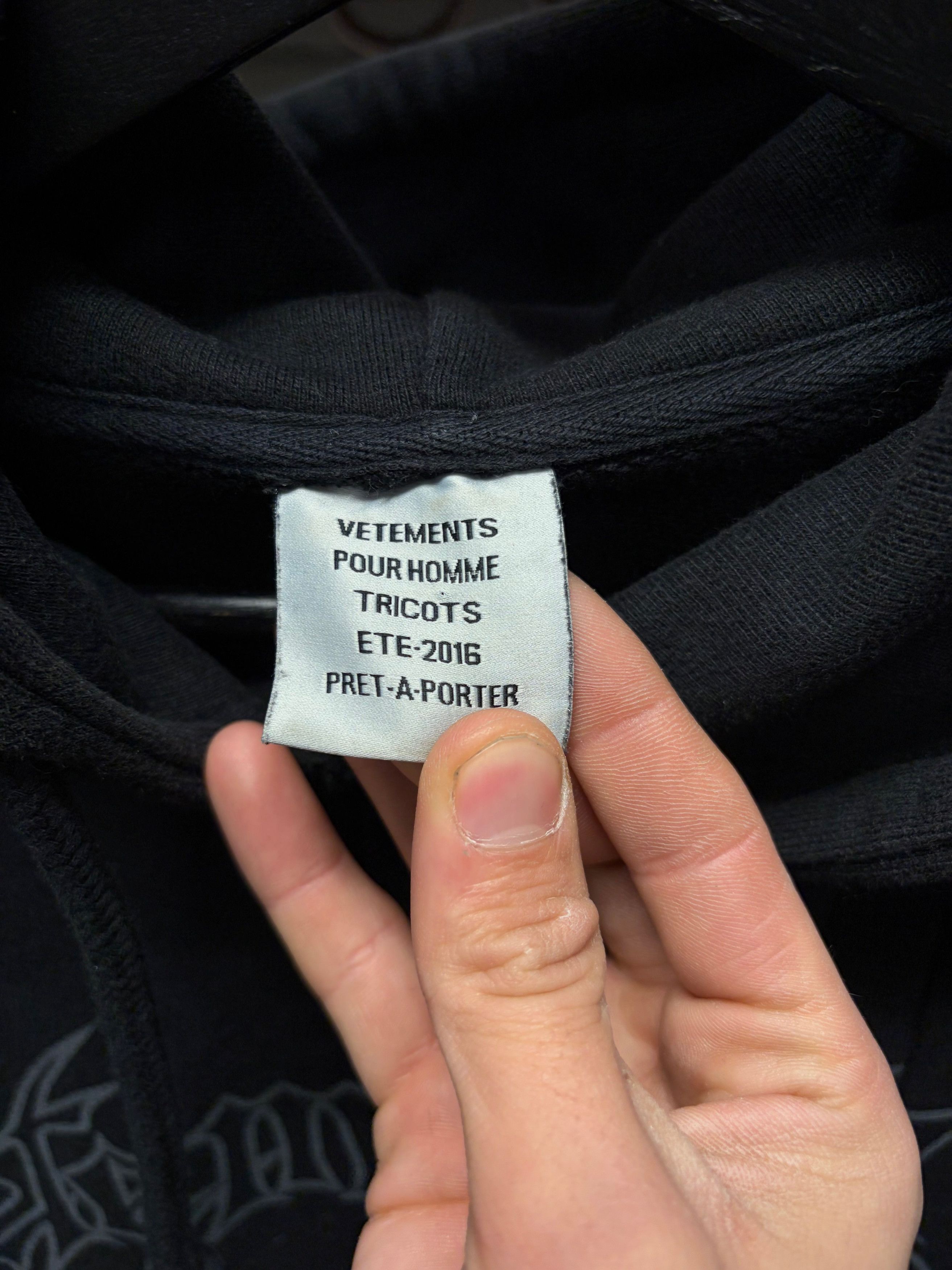 Vetements SS2016 Vetements ‘Metal Logo’ Black Reconstructed Split Hoodie Size US XS / EU 42 / 0 - 4 Thumbnail