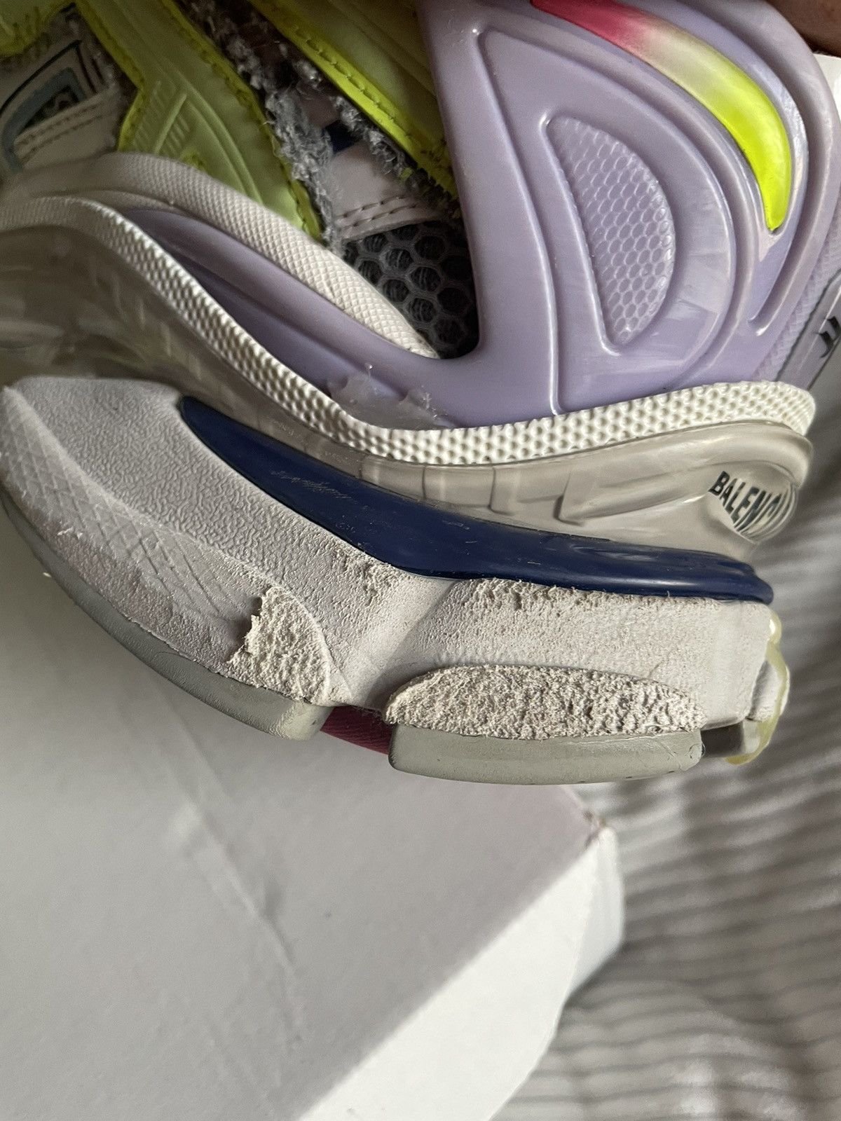 Balenciaga Balenciaga multicolor sneakers Size US 9 / EU 42 - 3 Thumbnail