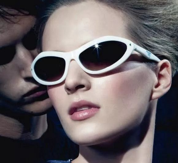 Prada Prada White Vintage Y2K Sunglasses Cat Eye / Bug Eye Shape Size ONE SIZE - 1 Thumbnail