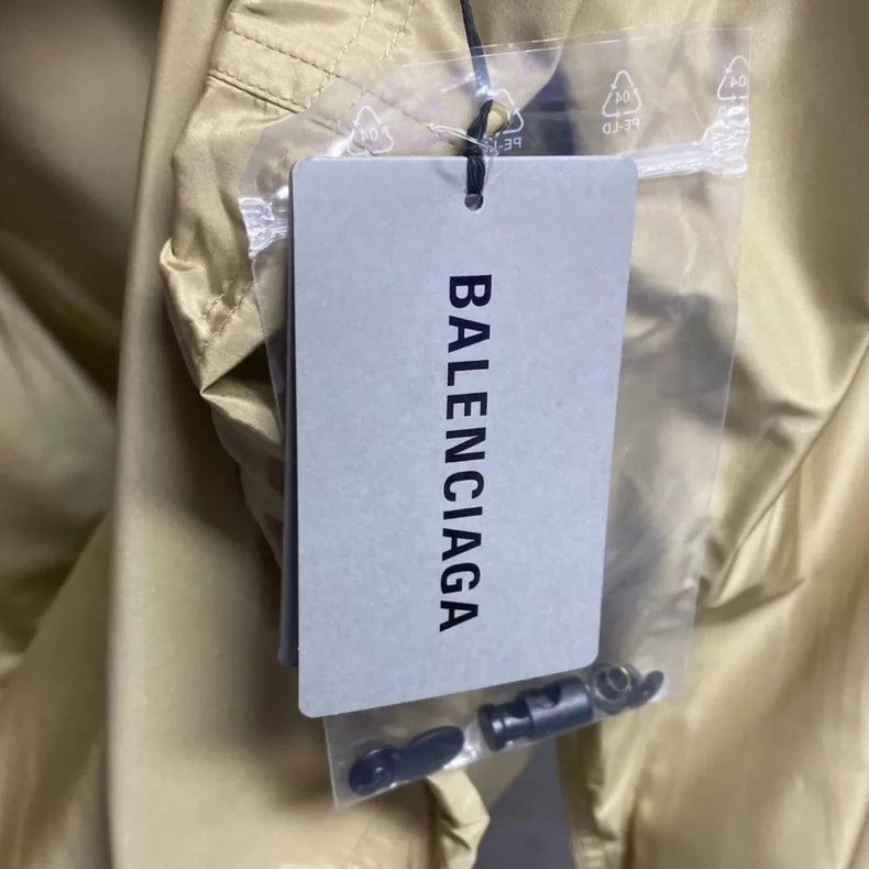Balenciaga Balenciaga Trolley jacket in khaki with printed logo back Size US S / EU 44-46 / 1 - 4 Thumbnail