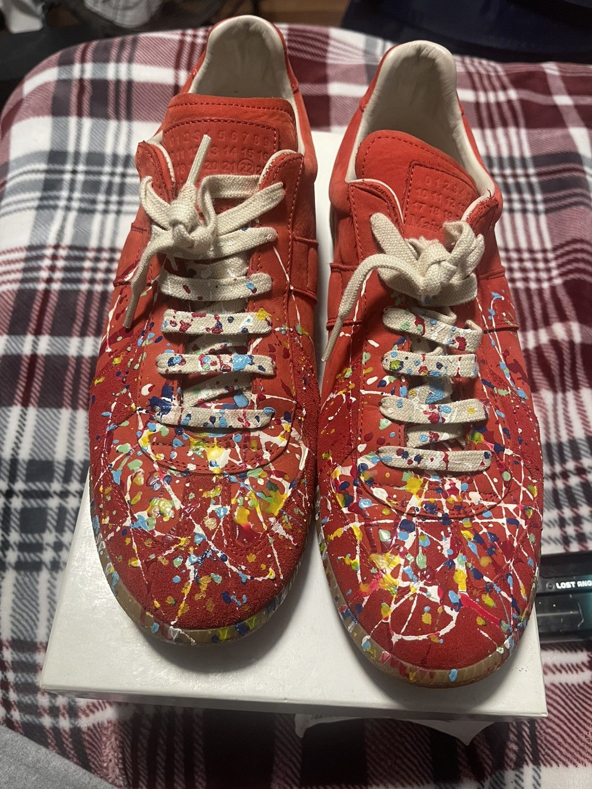 Maison Margiela Maison Margiela Replica Red Paint Splatter Size US 10 / EU 43 - 1 Thumbnail