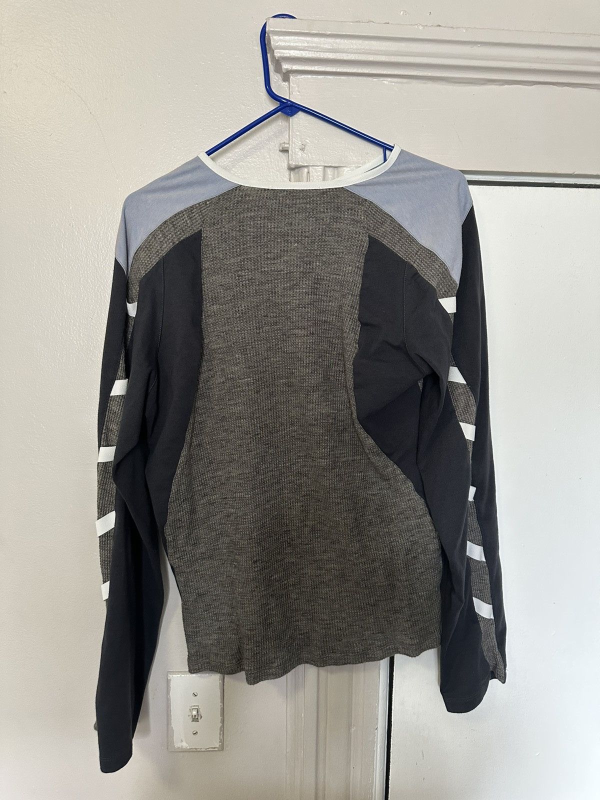 トップス Kiko Kostadinov Remus Top Ash grey 44 Kiko Kostadinov Gray Remus Long Sleeve T-Shirt Kiko Kostadinov